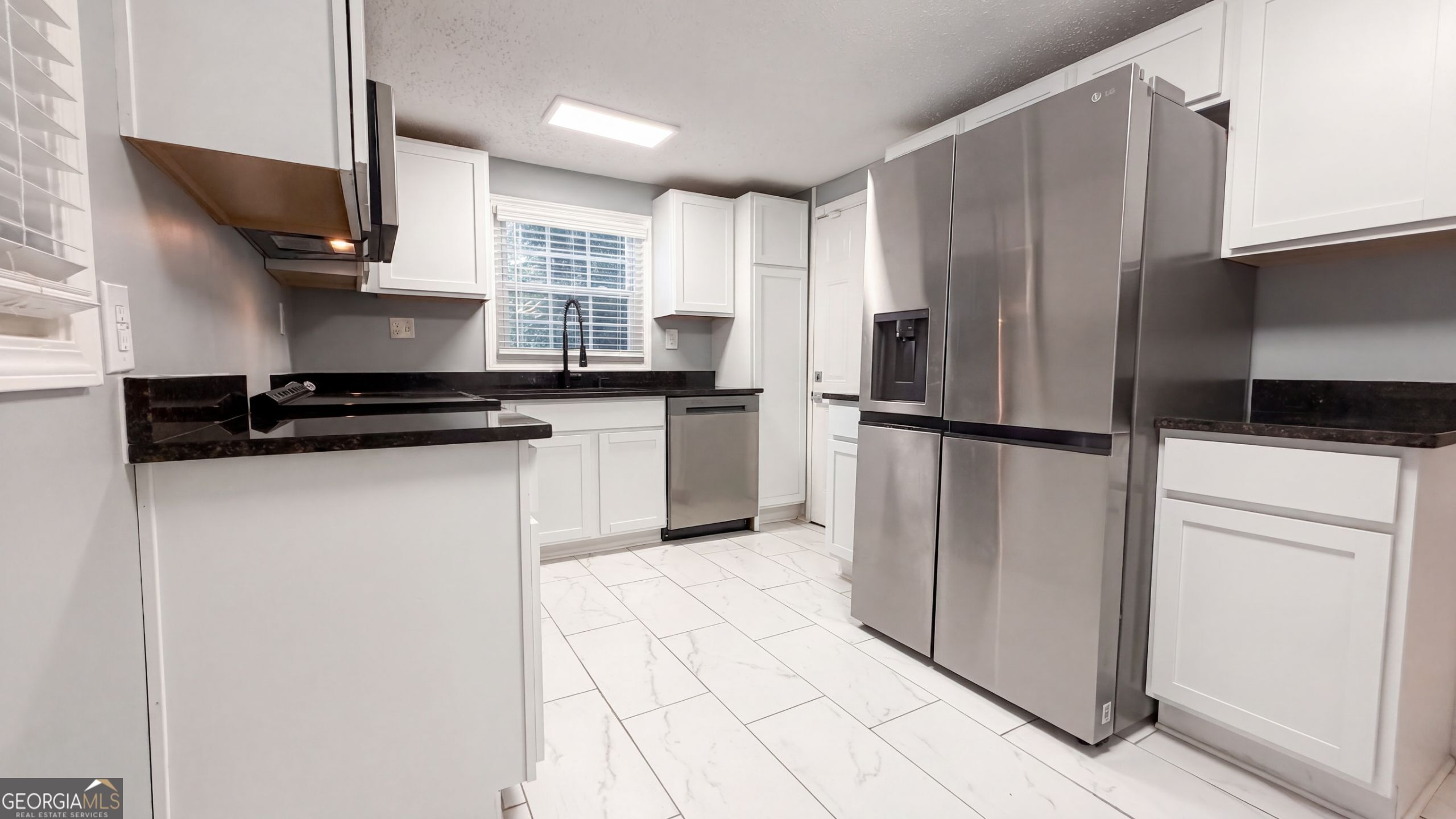 1411 Fulton Avenue Property Photo 14