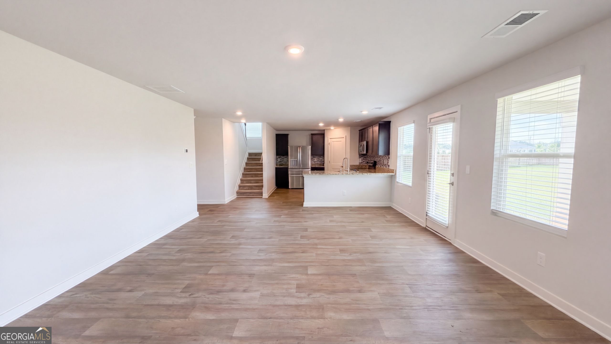 800 Maduro Way Property Photo 11