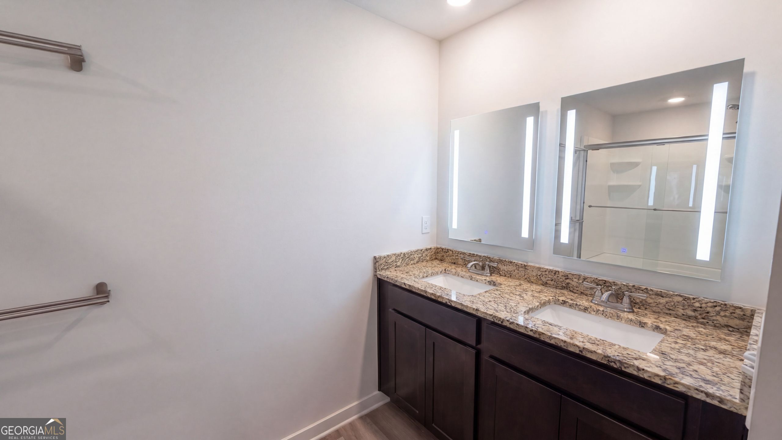 800 Maduro Way Property Photo 15