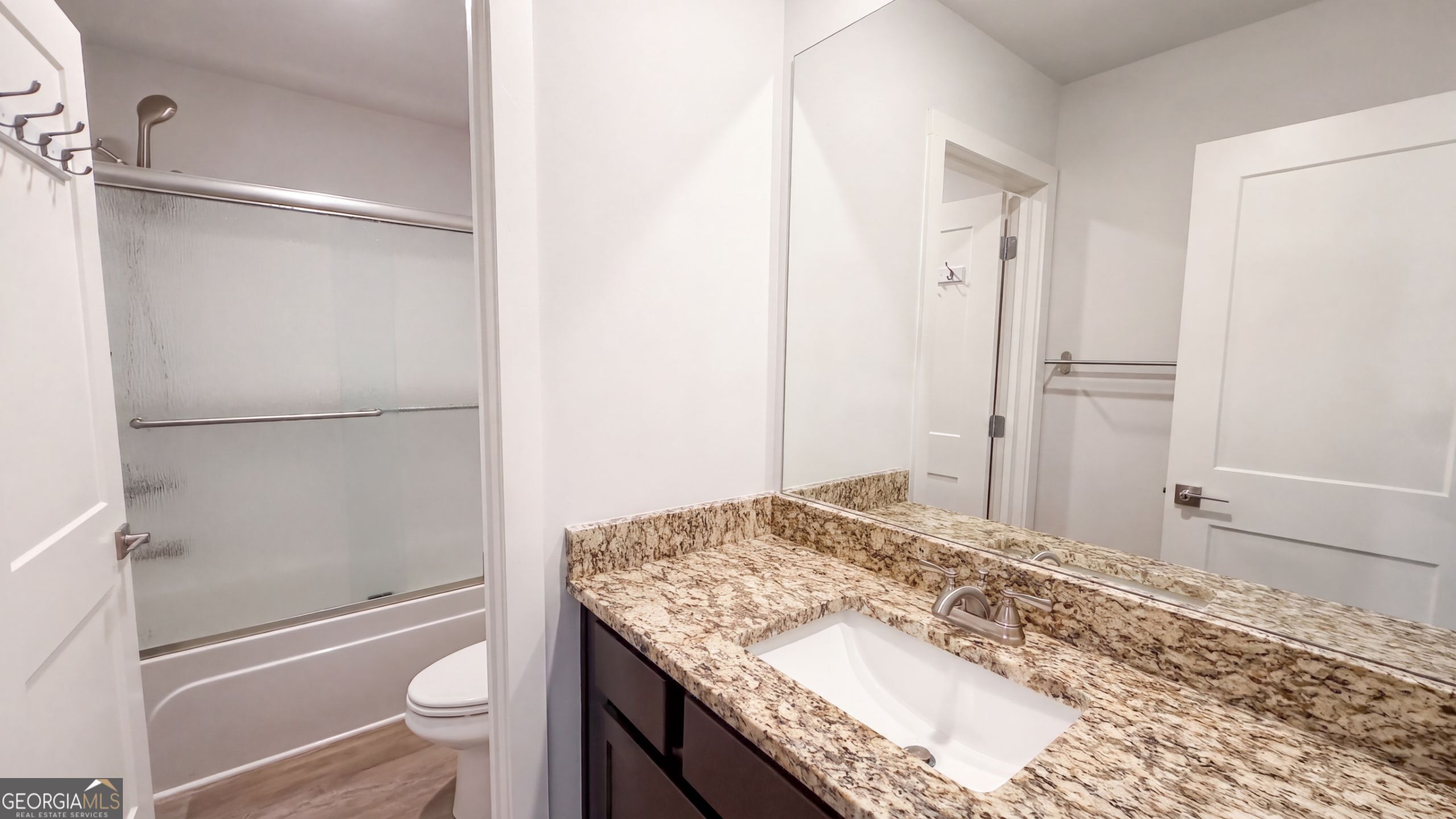 800 Maduro Way Property Photo 18