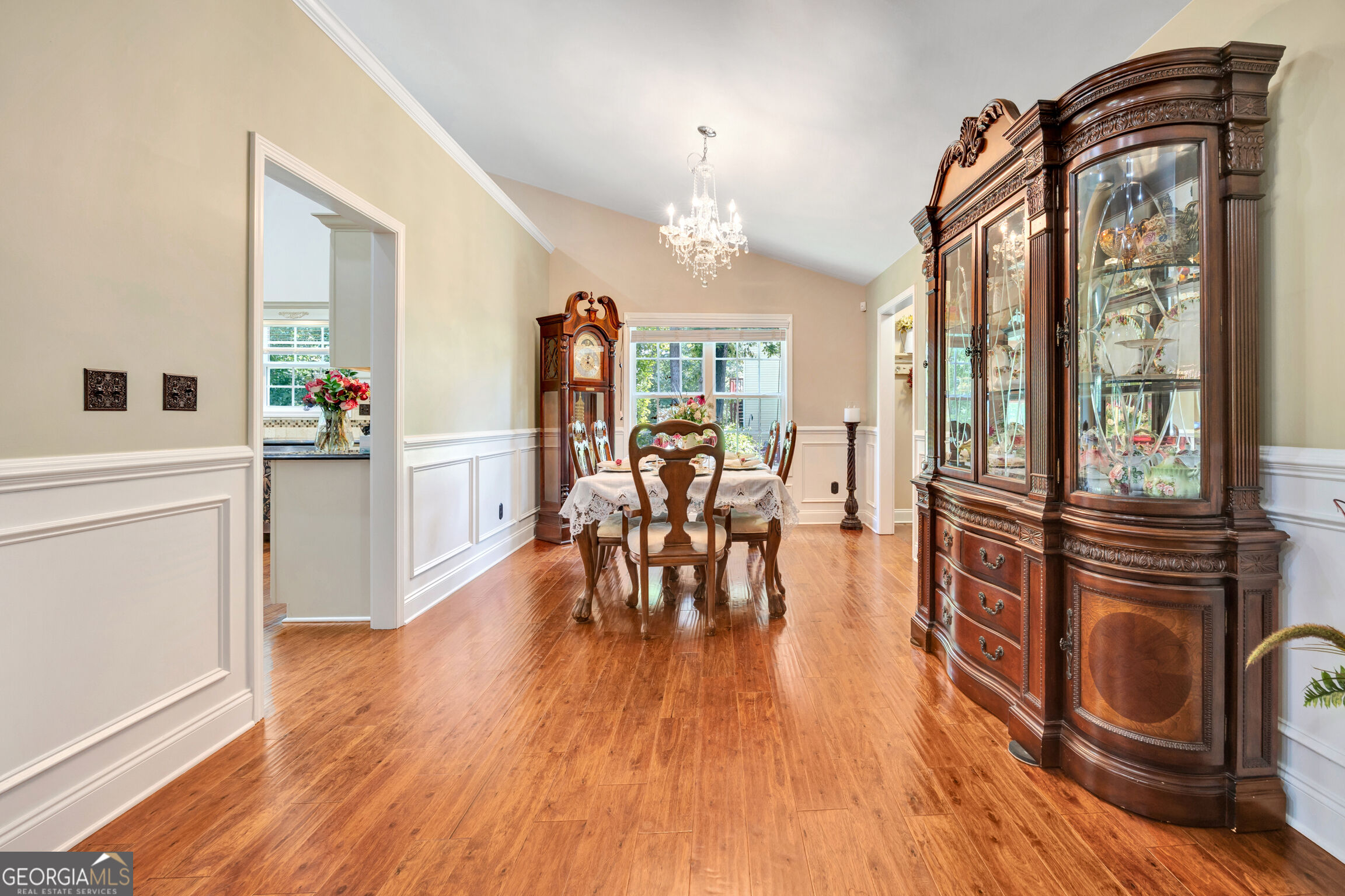 40 Woodcrest Avenue Property Photo 8