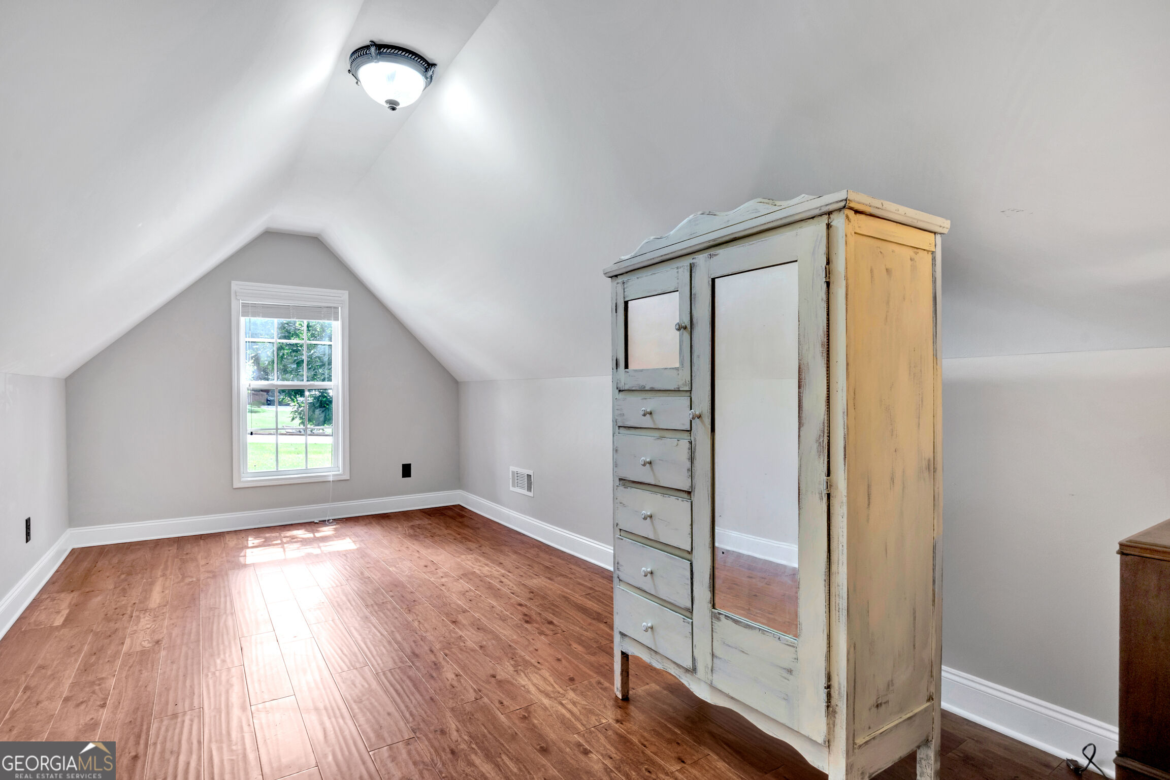 40 Woodcrest Avenue Property Photo 22