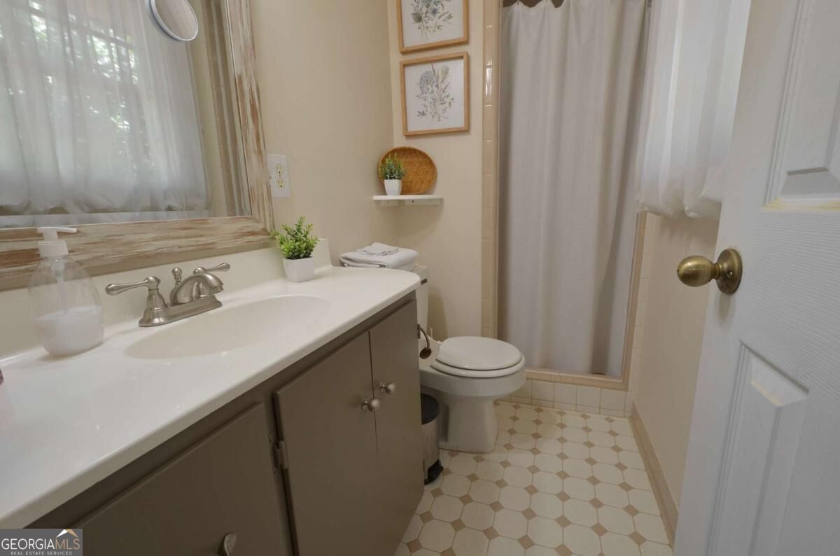 1222 5th Avenue Property Photo 26