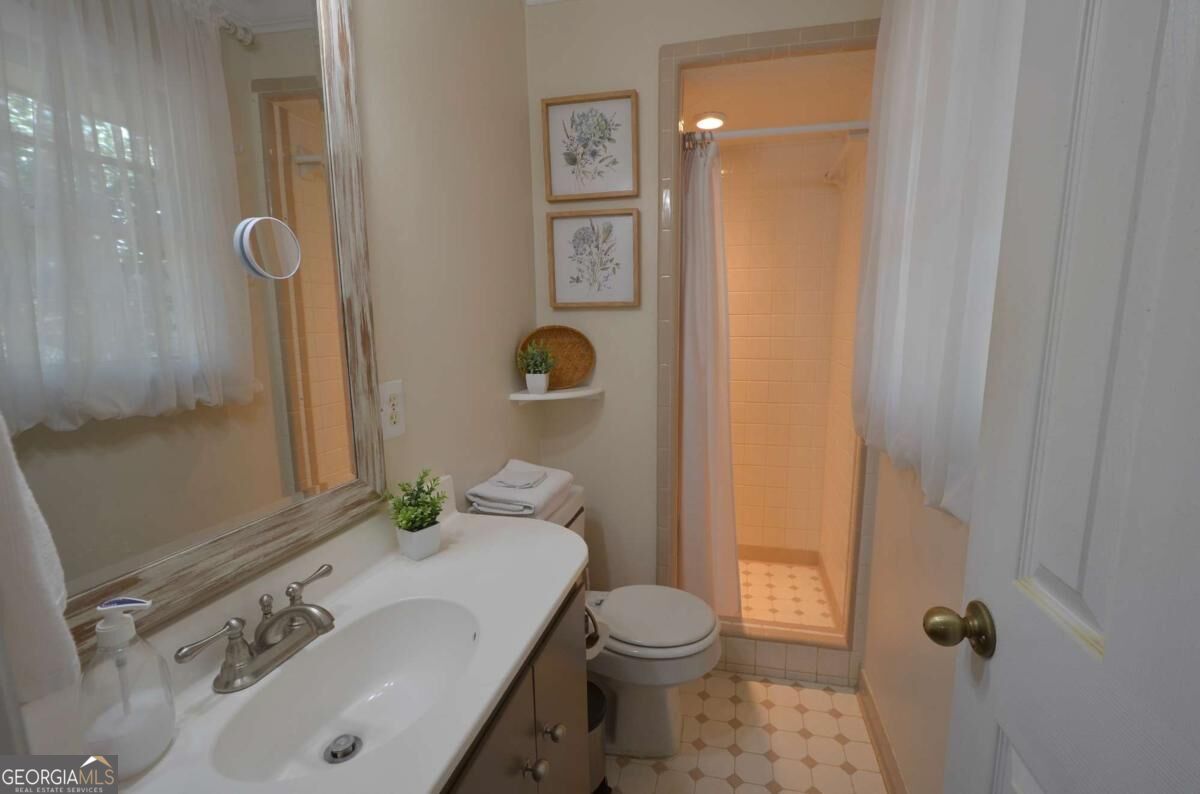 1222 5th Avenue Property Photo 27