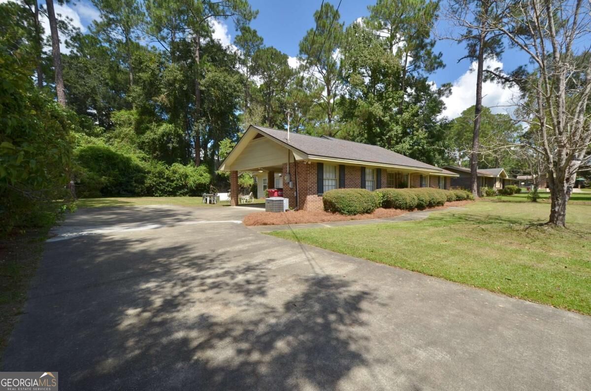 1222 5th Avenue Property Photo 37
