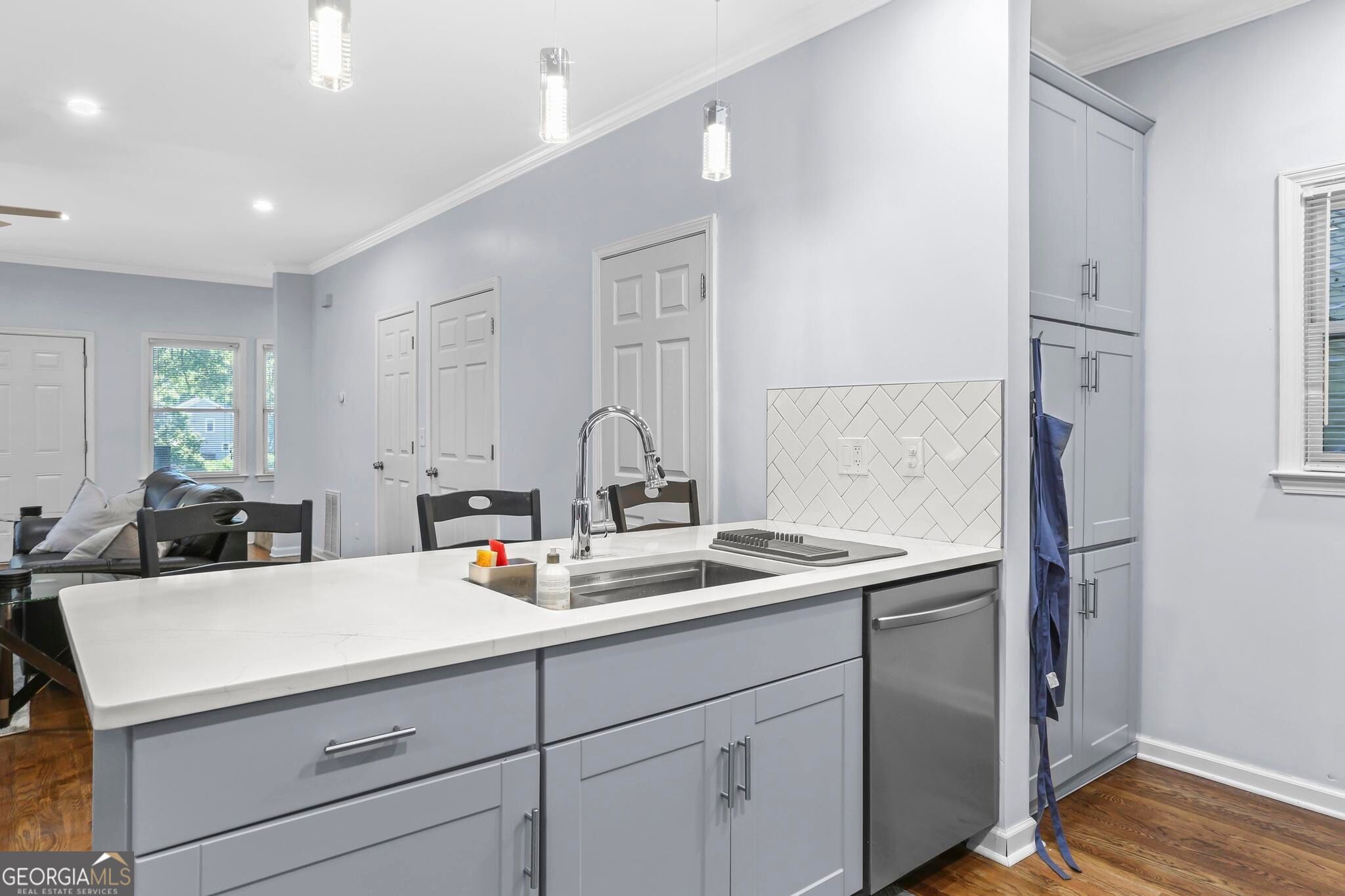 687 Windsor Street Sw Property Photo 15