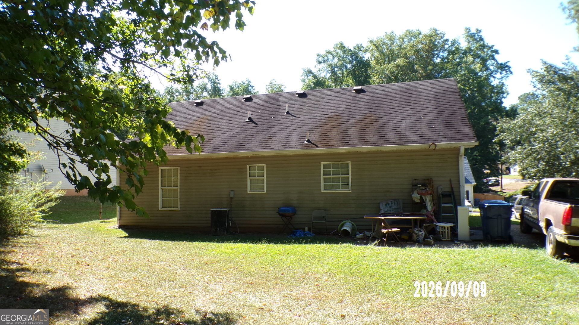 264 Griffith Street Property Photo 15