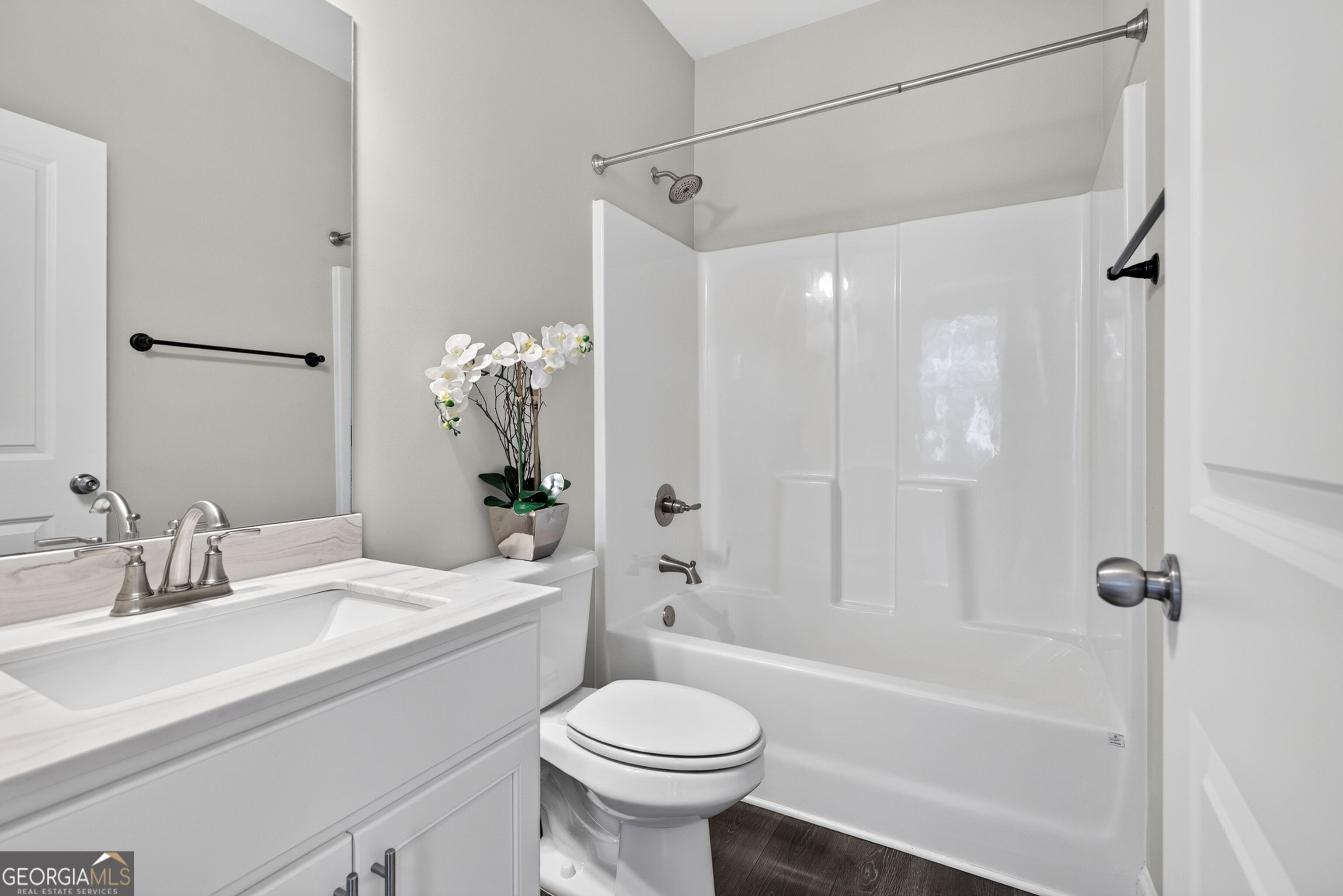 1041 Montrose Way Property Photo 29
