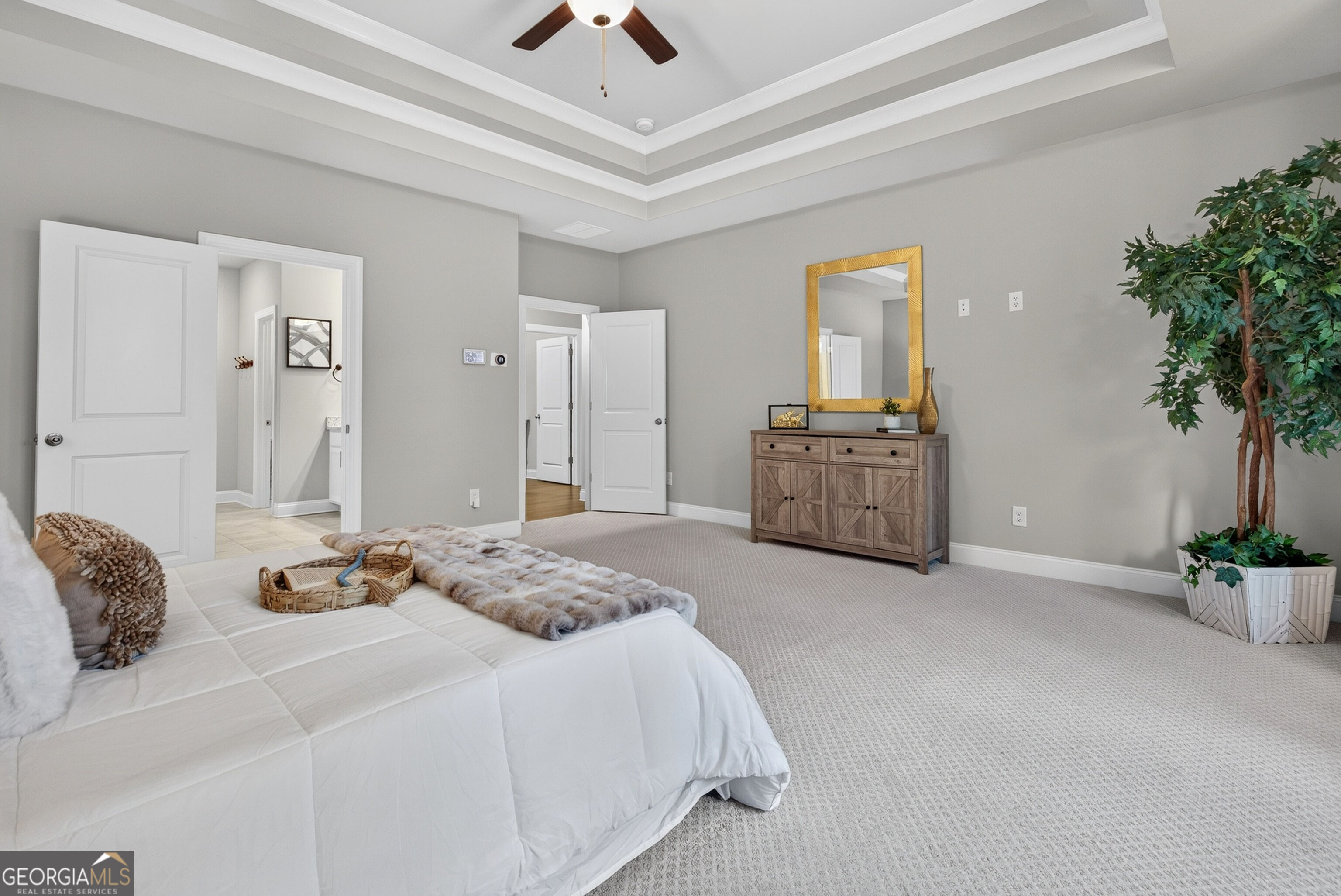 1041 Montrose Way Property Photo 44