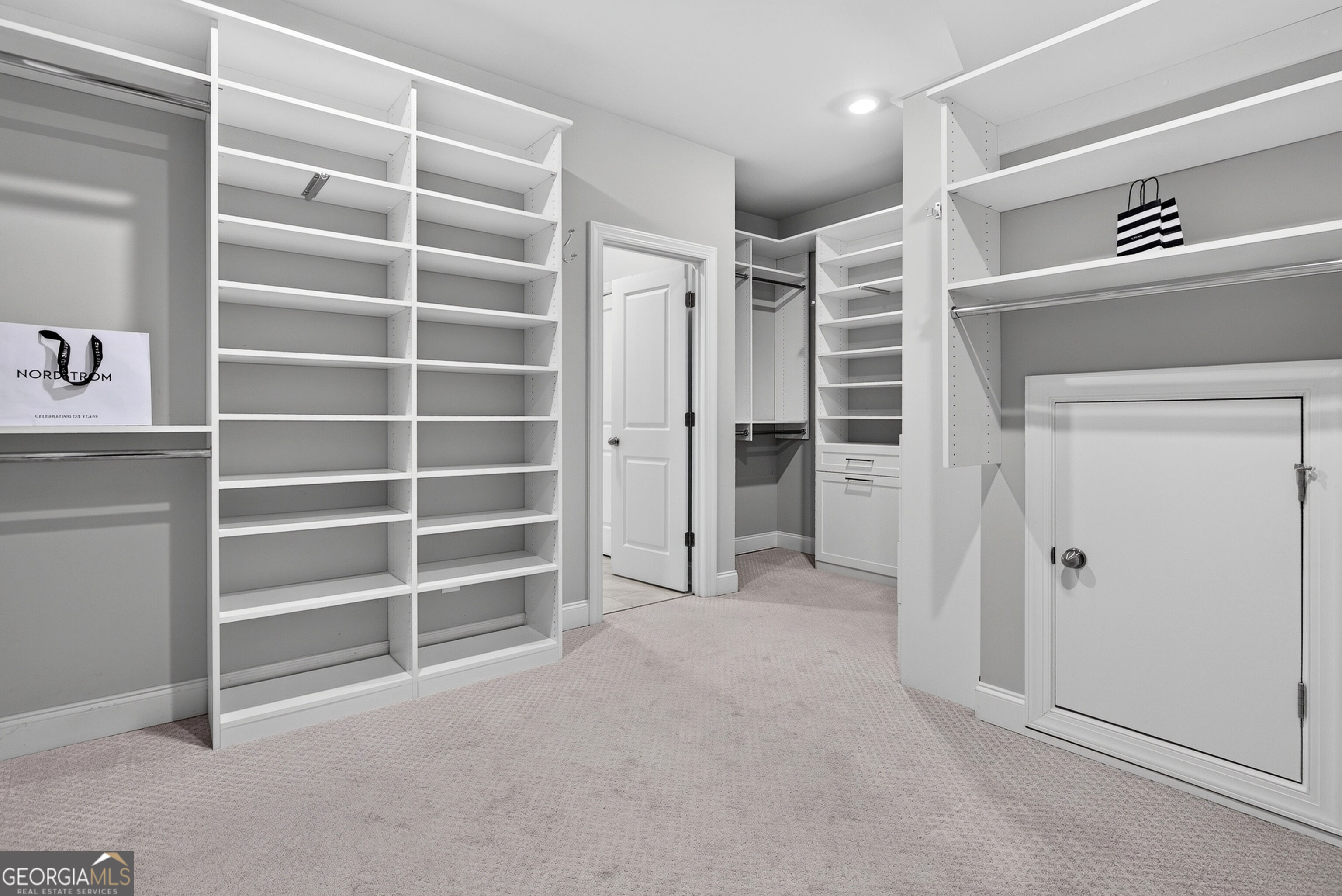 1041 Montrose Way Property Photo 50