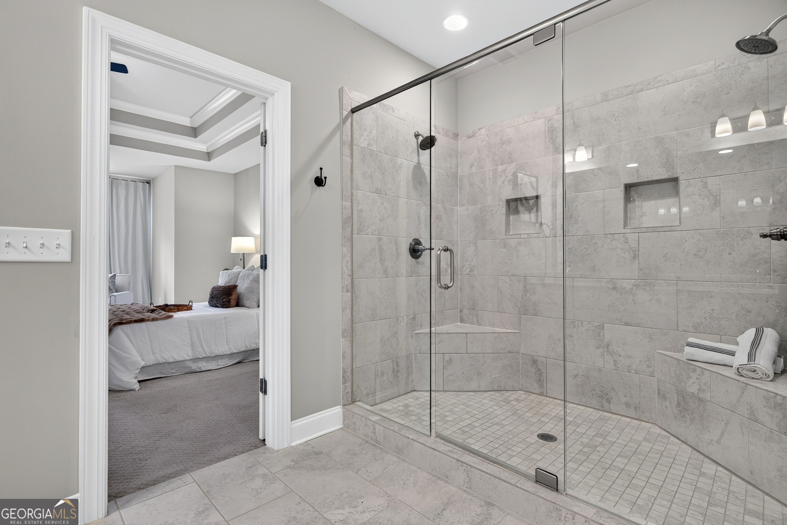 1041 Montrose Way Property Photo 52
