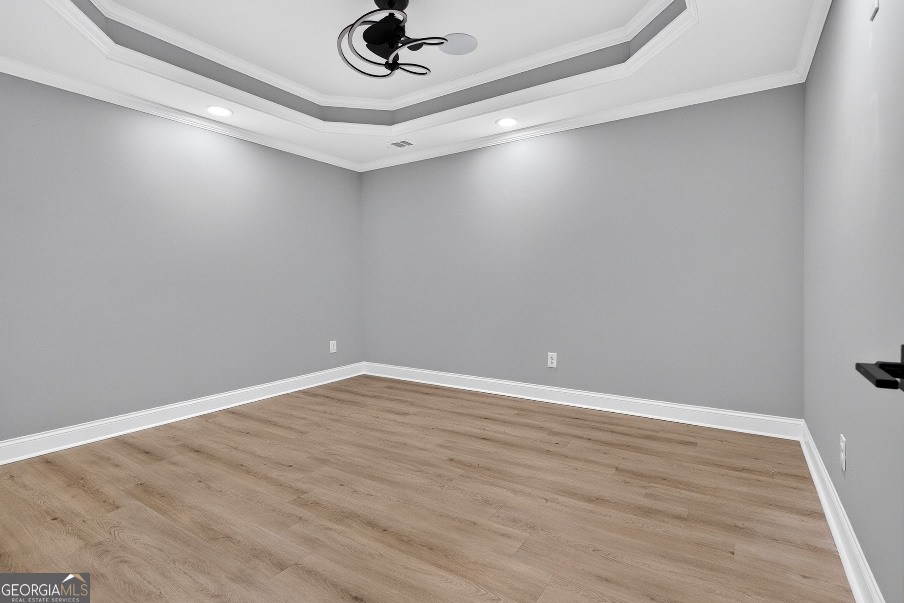 1041 Montrose Way Property Photo 70