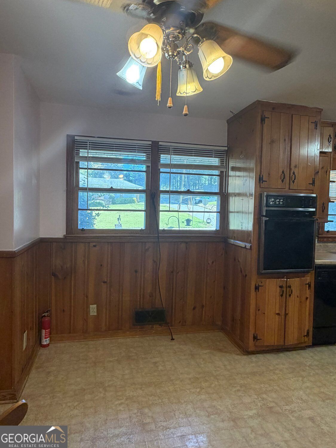 4455 Hillpine Road Property Photo 10