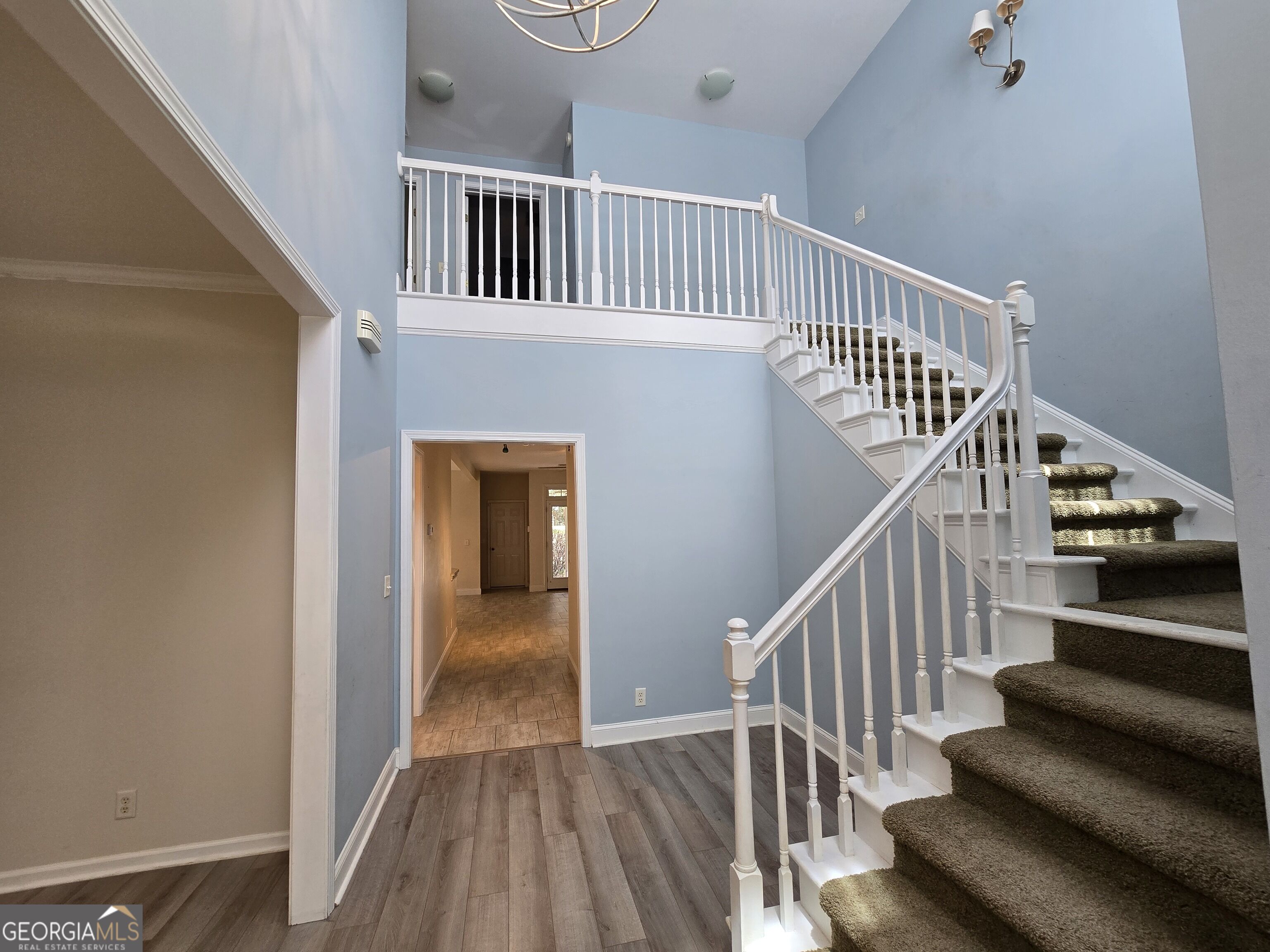 87 Columns Way Property Photo 5