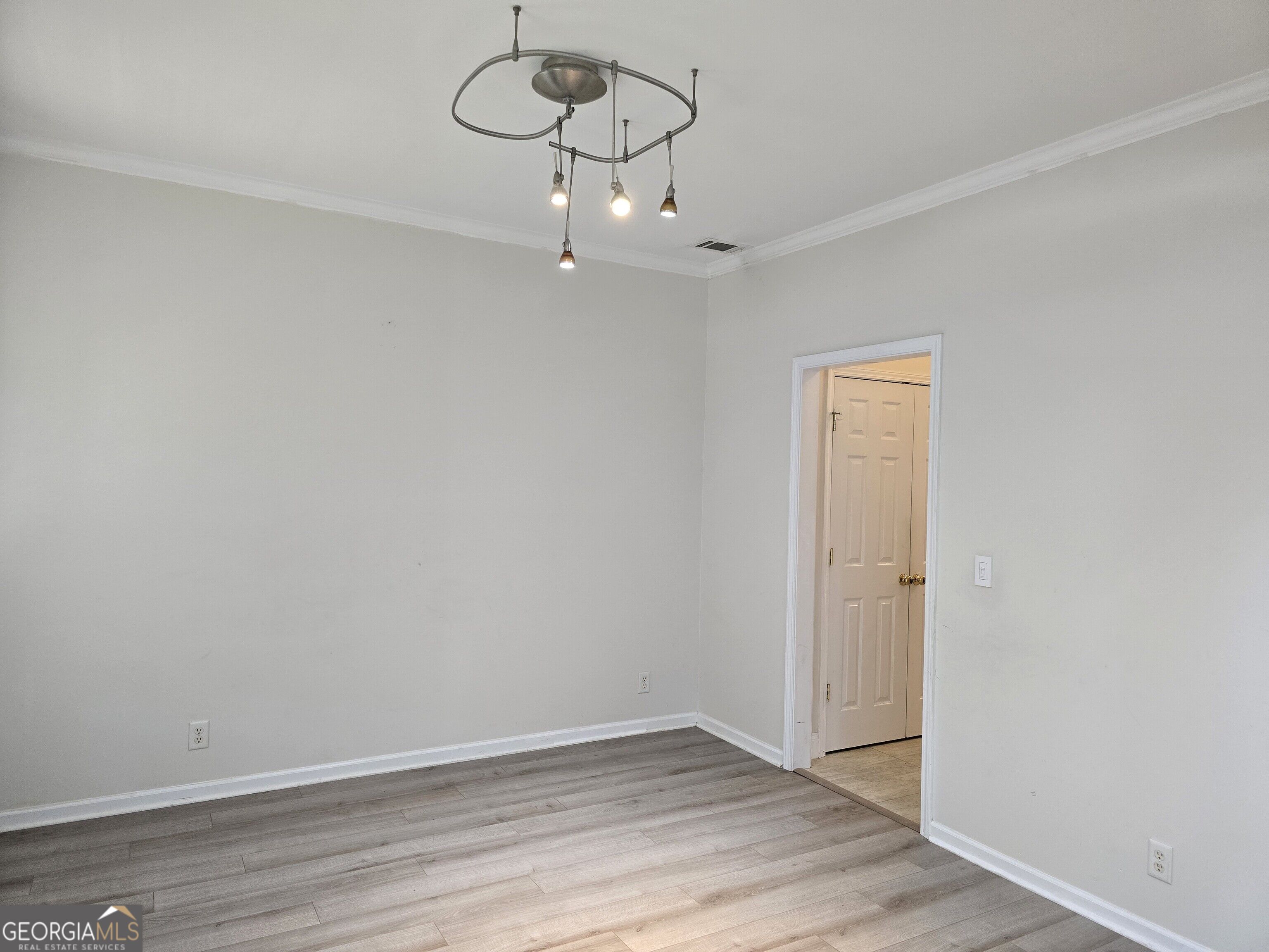87 Columns Way Property Photo 26