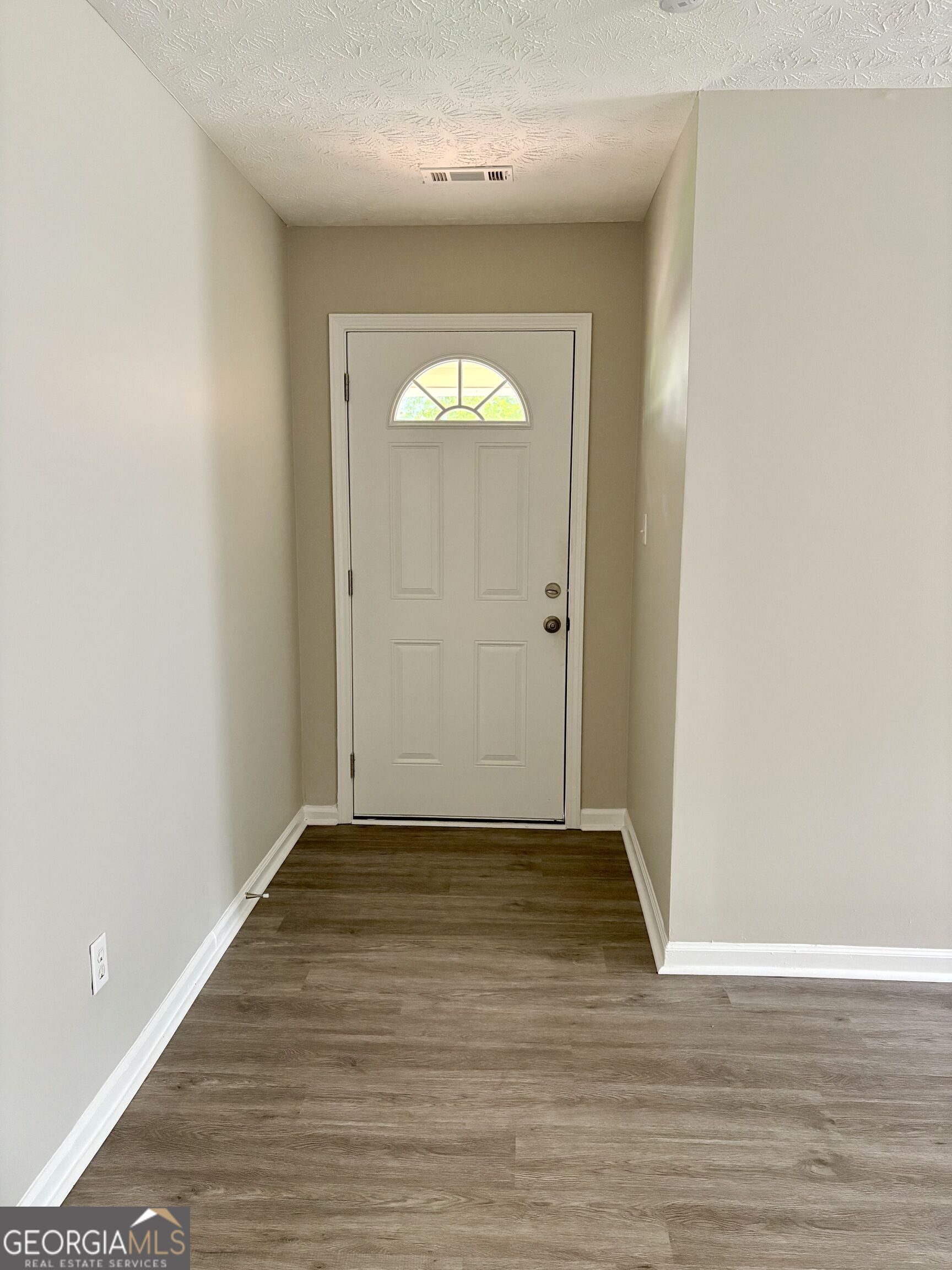 6103 Chaseland Drive Property Photo 17