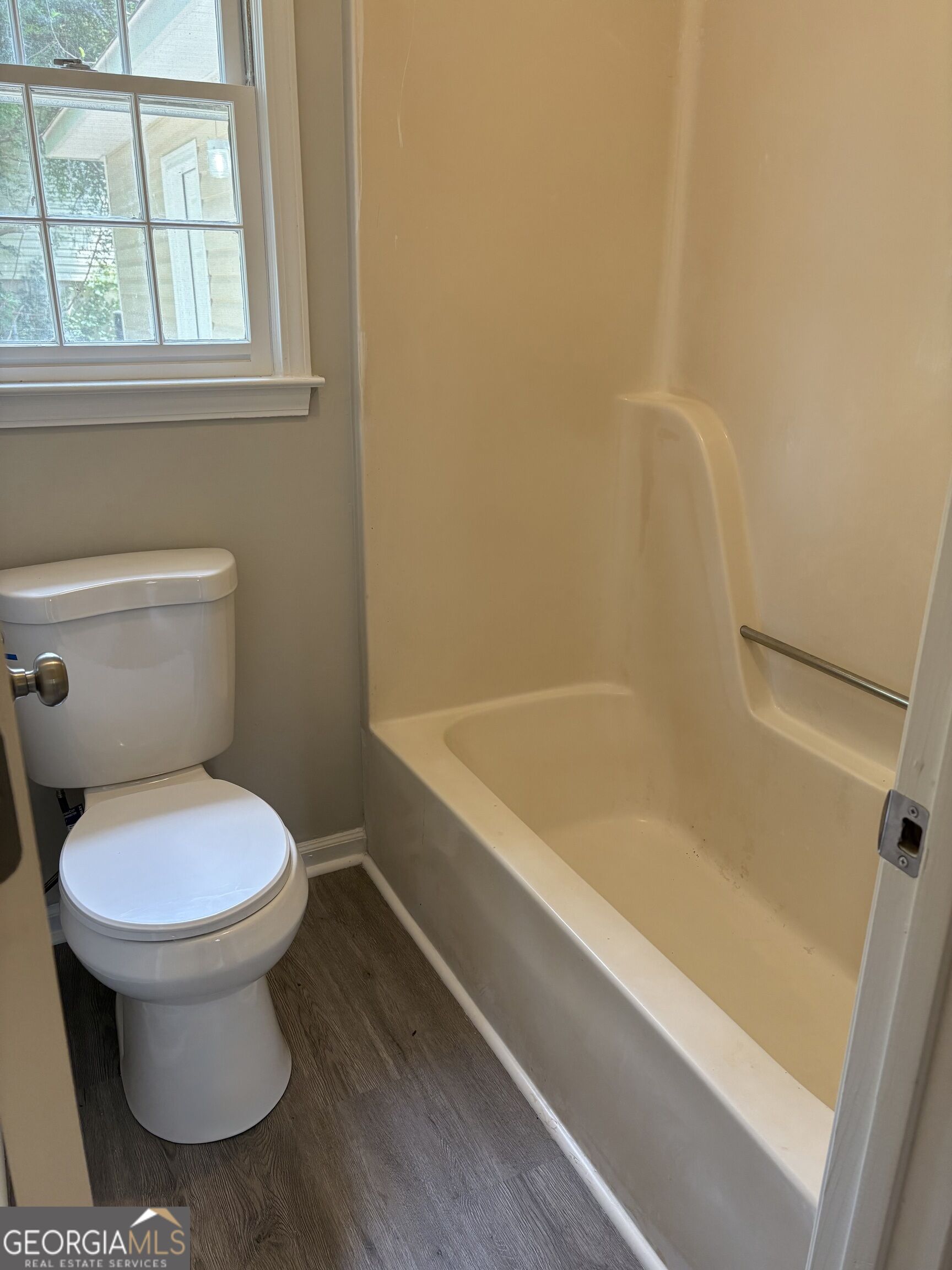 6103 Chaseland Drive Property Photo 28