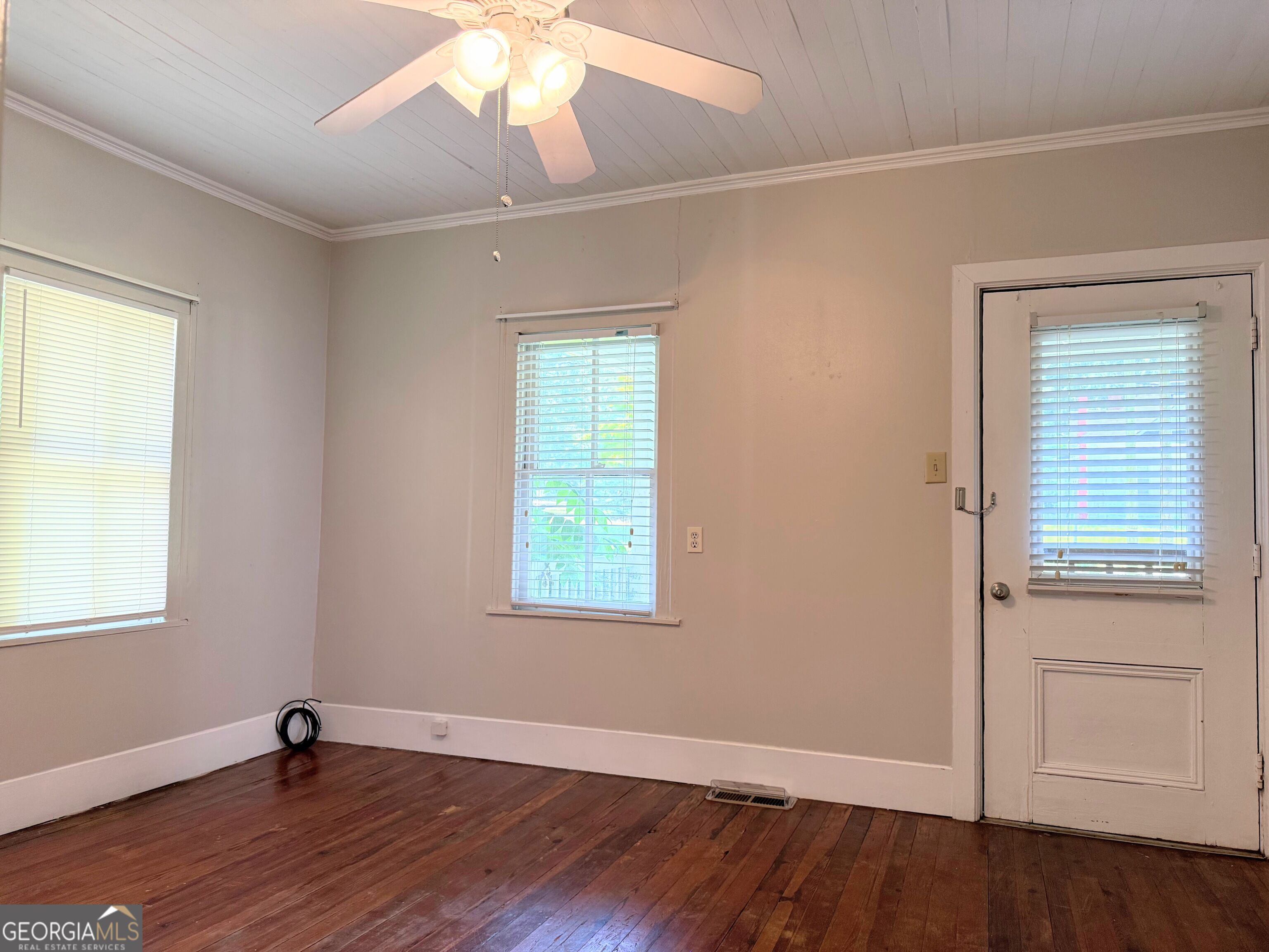 450 Bowdon Property Photo 5