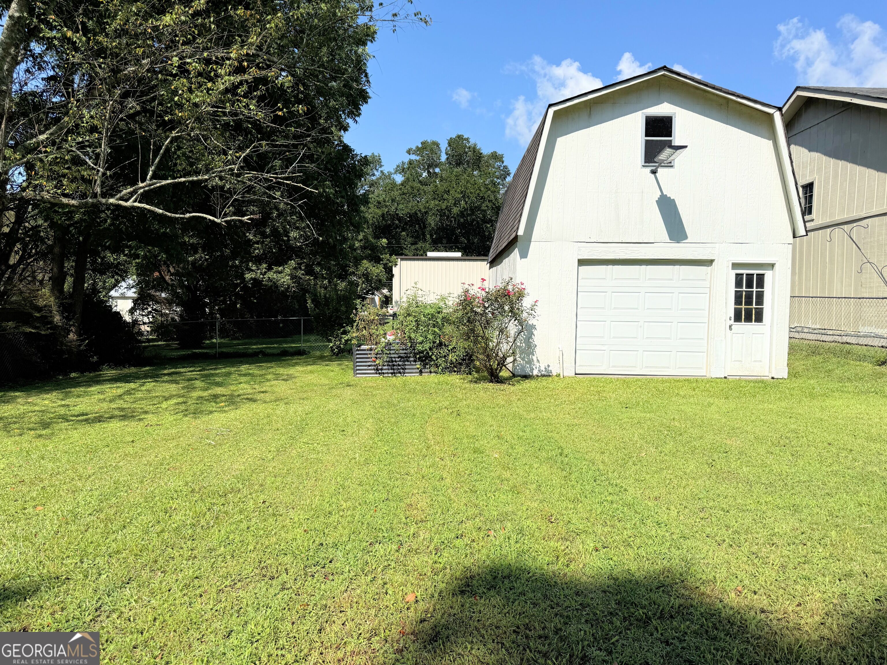 450 Bowdon Property Photo 9