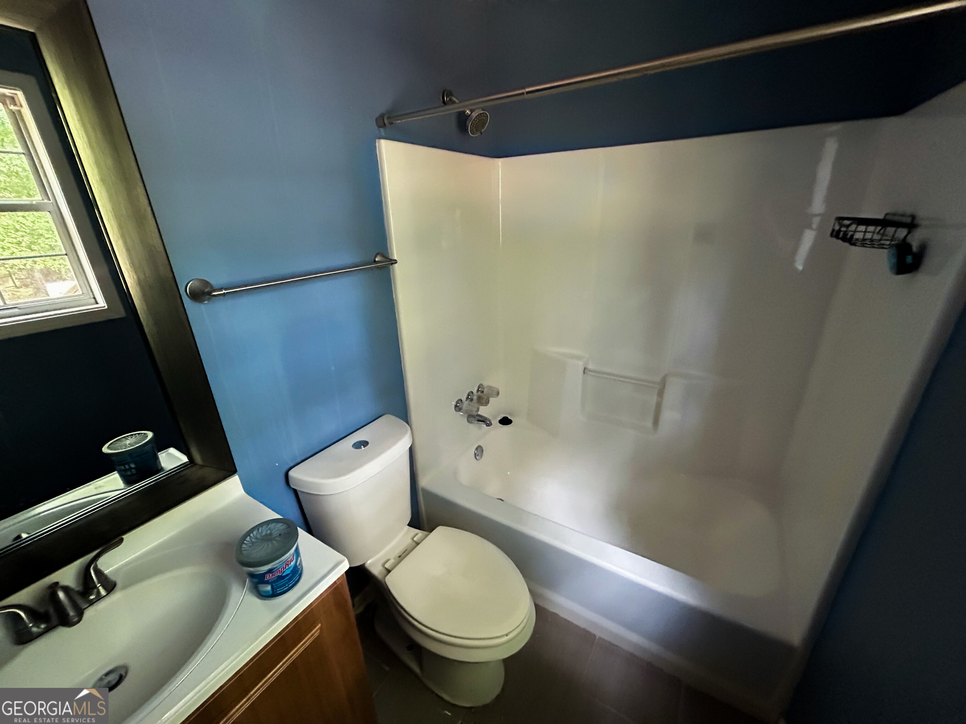 255 Radcliffe Trace Property Photo 6