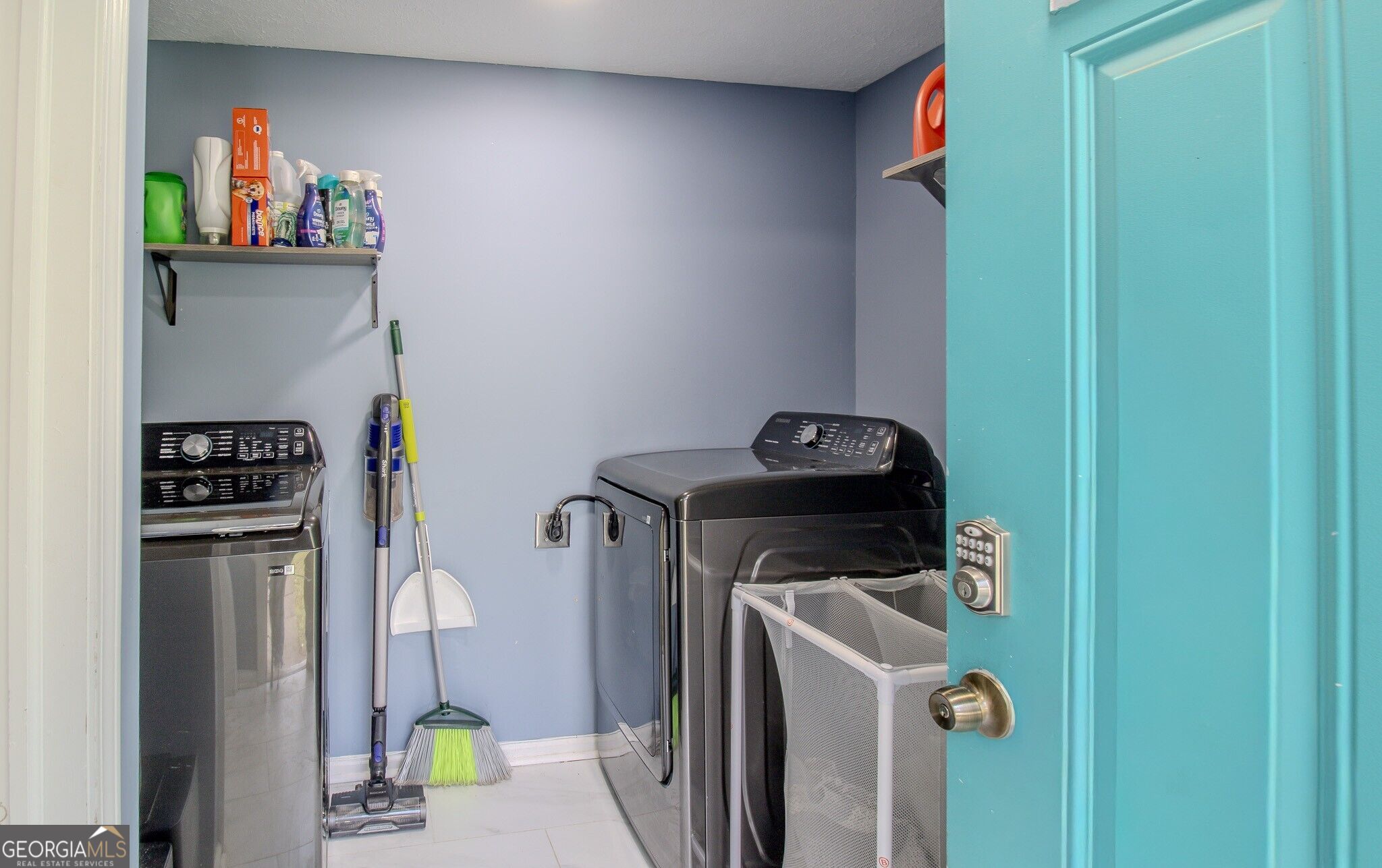 579 Lynmore Avenue Property Photo 10