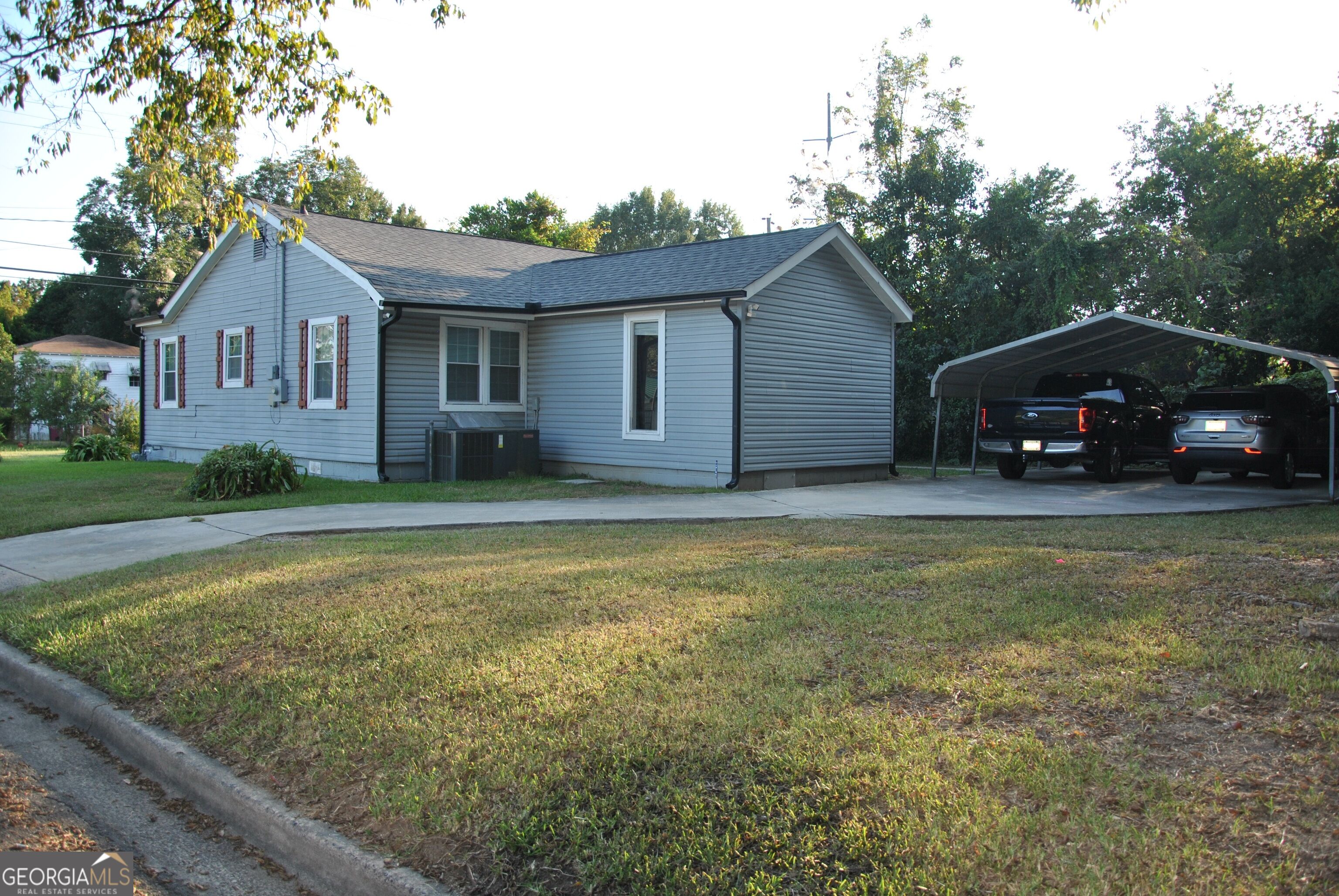 579 Lynmore Avenue Property Photo 31