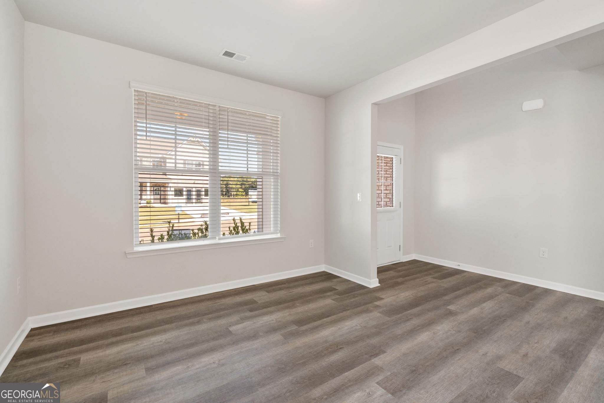 8131 Pine Ridge Road Property Photo 2
