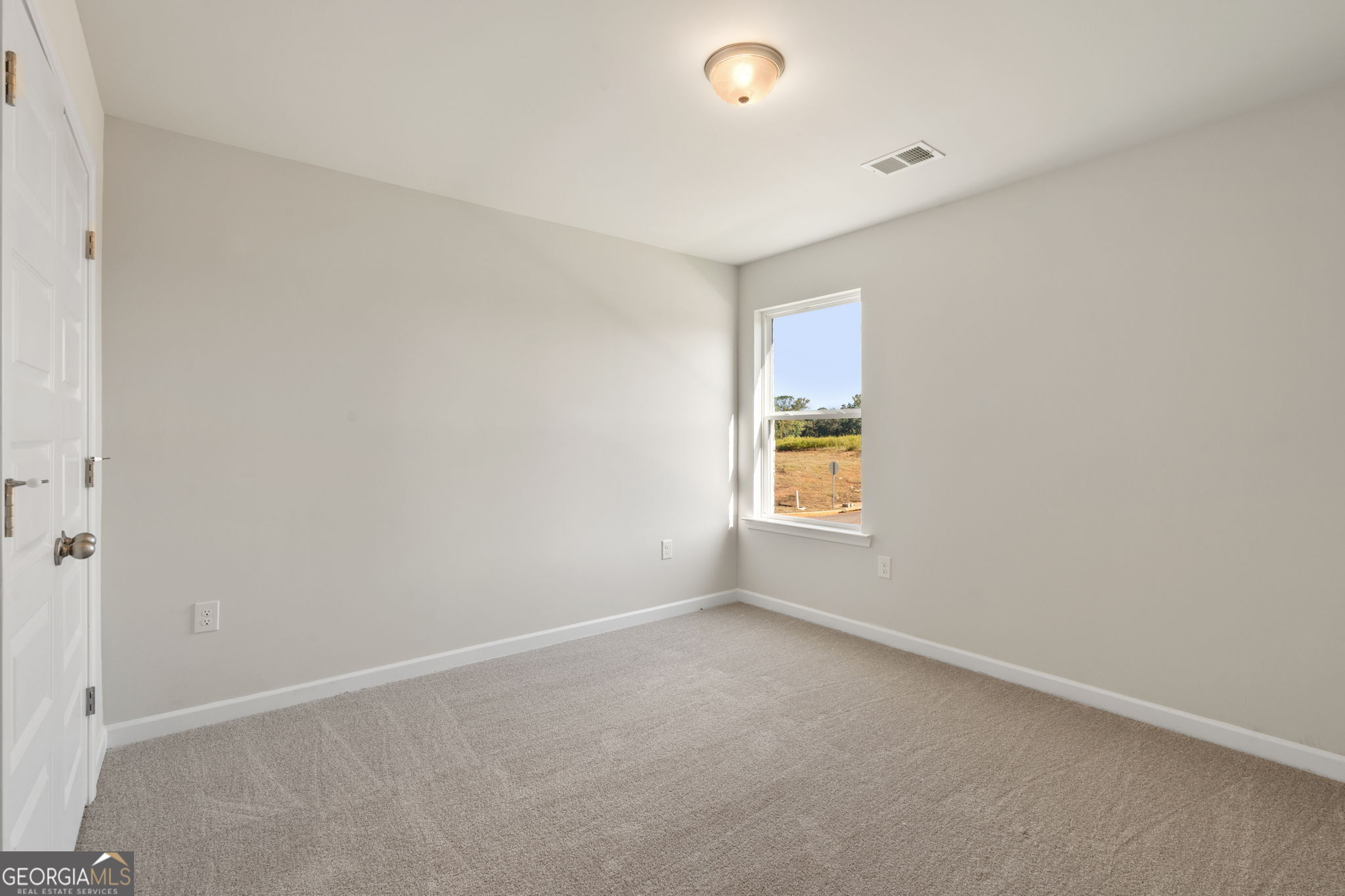8131 Pine Ridge Road Property Photo 11