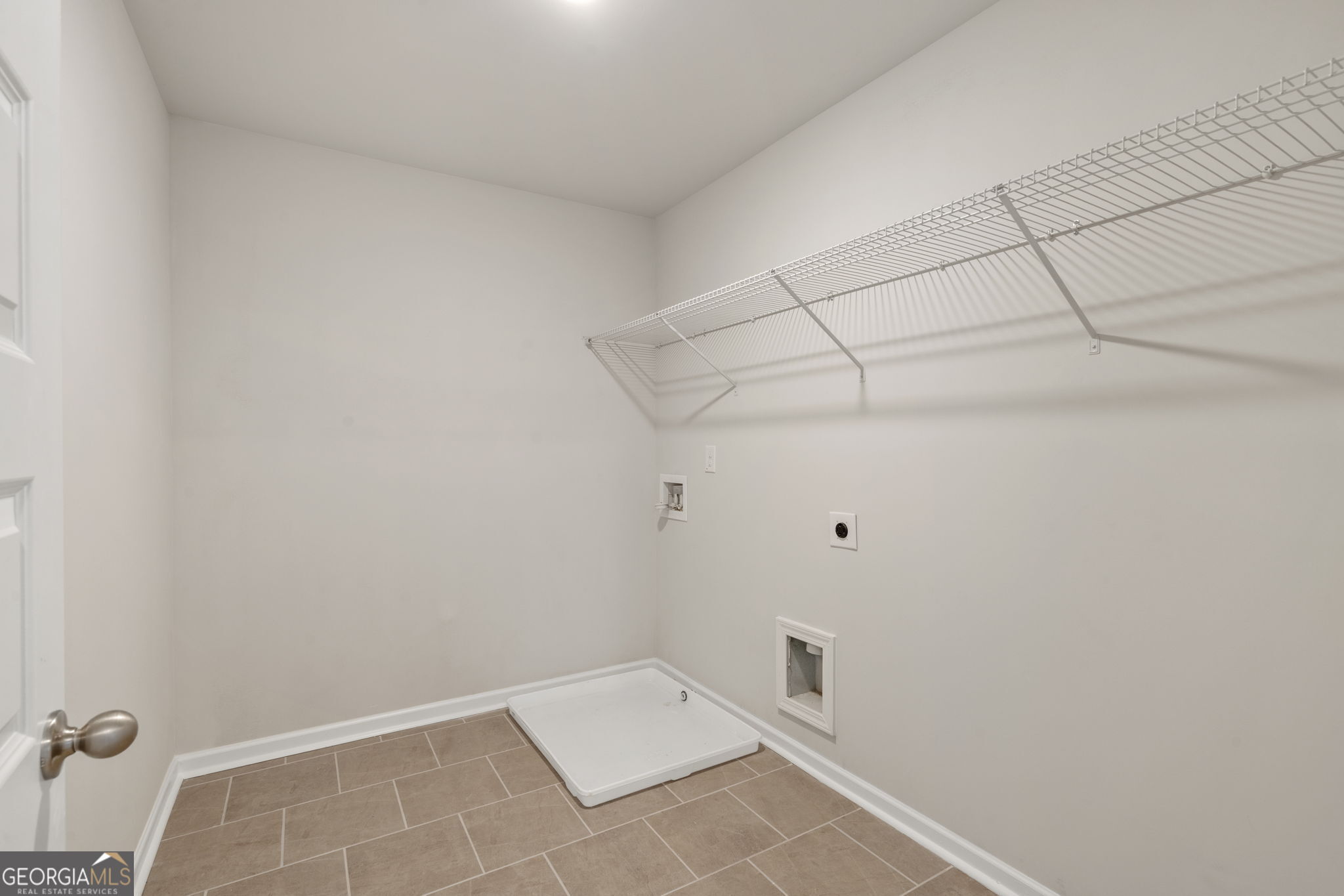 8131 Pine Ridge Road Property Photo 18