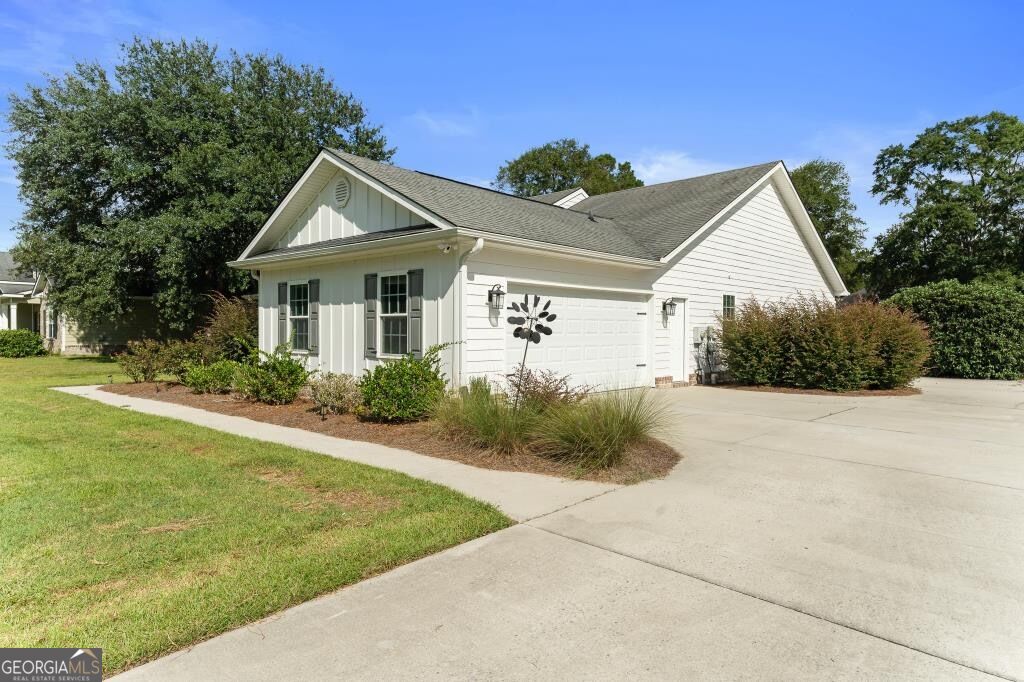 221 Zittrouer Road Property Photo 7