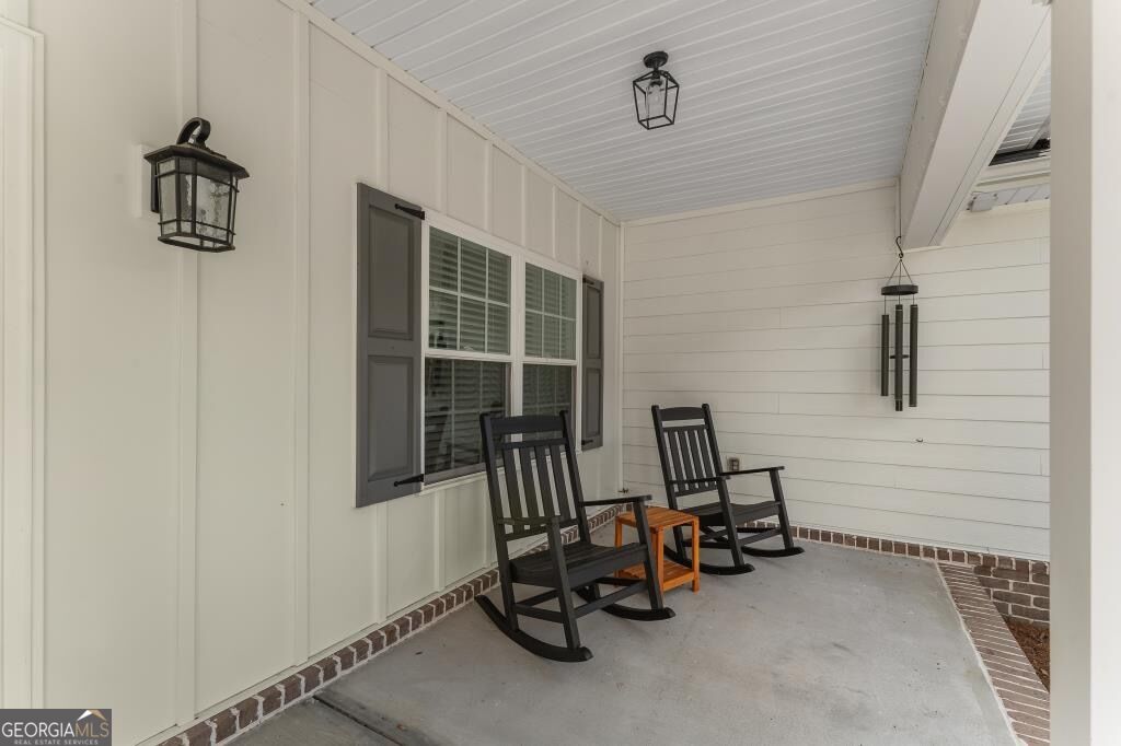 221 Zittrouer Road Property Photo 9