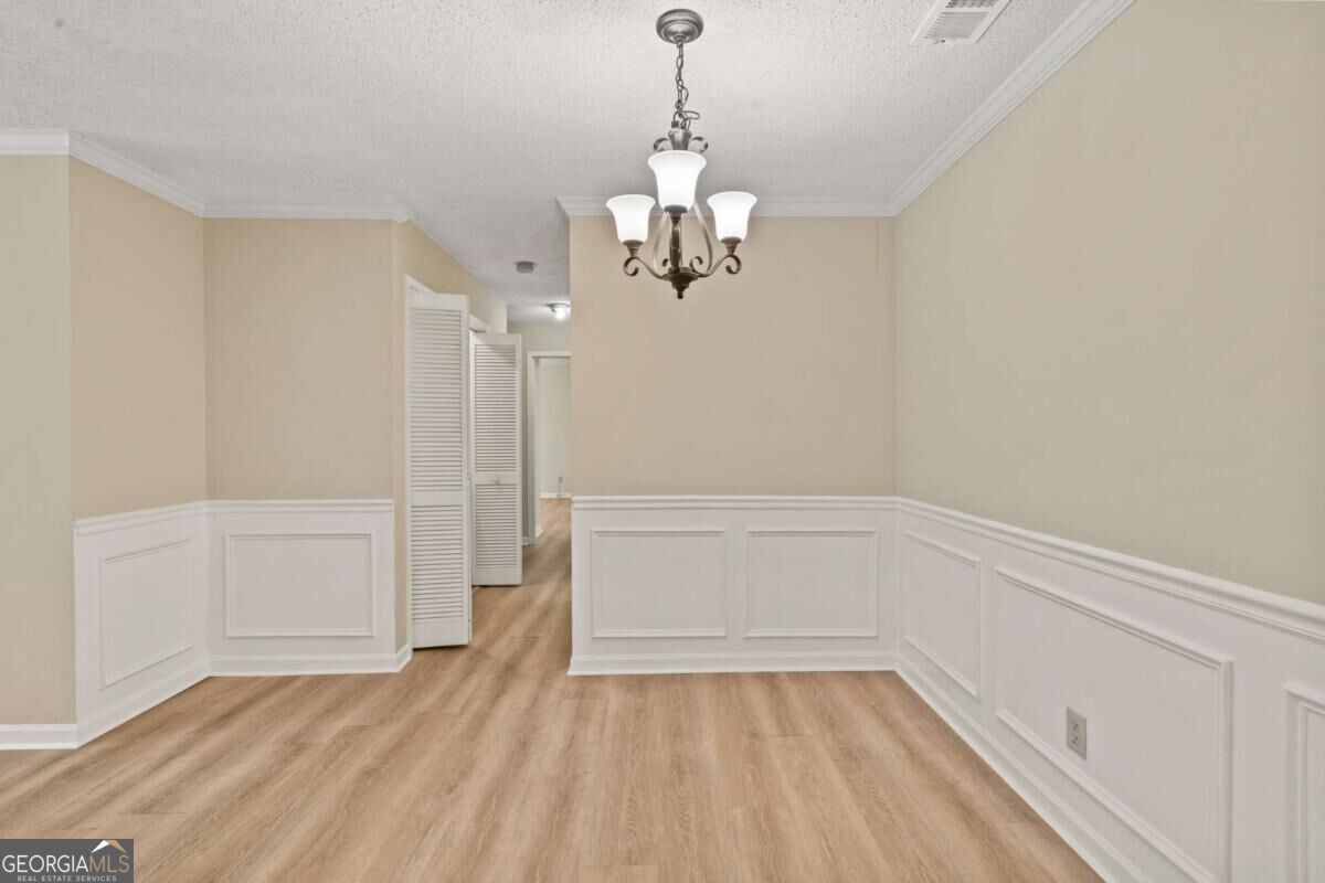 611 Barrington Hills Drive Property Photo 24