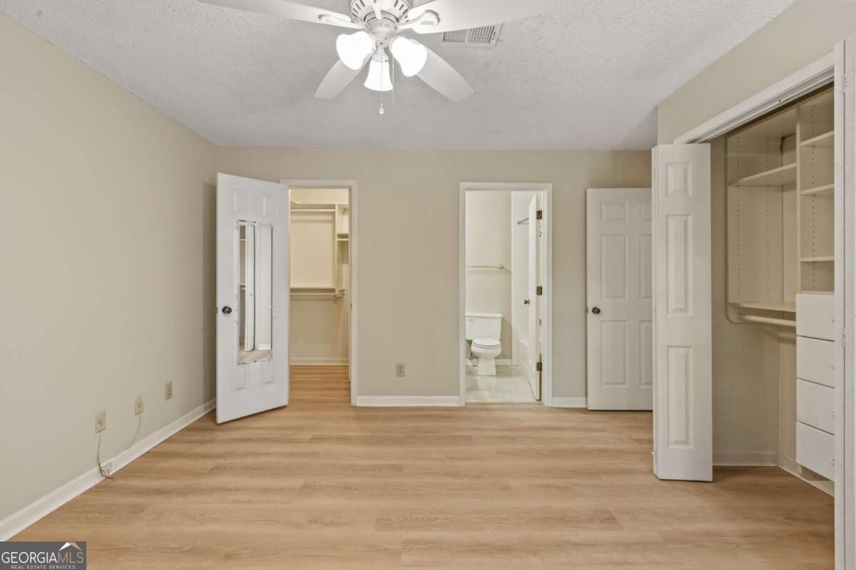 611 Barrington Hills Drive Property Photo 27