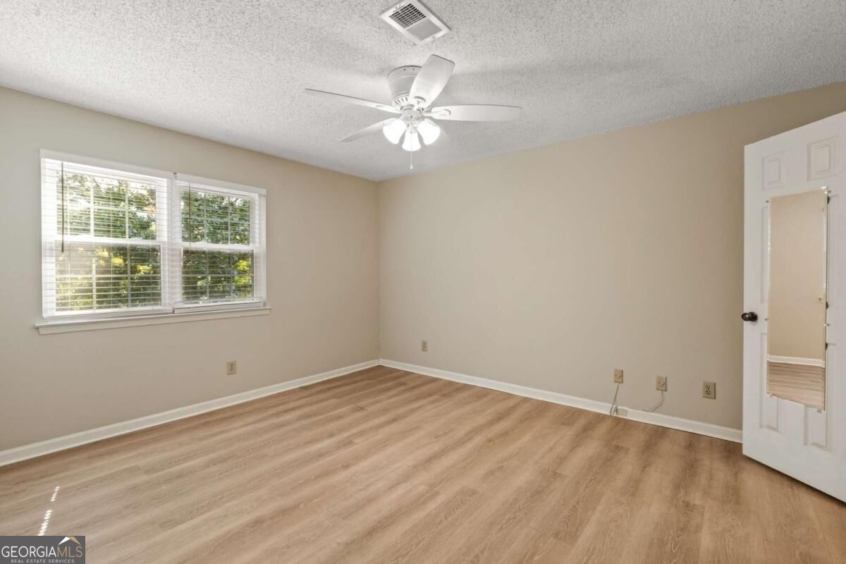 611 Barrington Hills Drive Property Photo 29