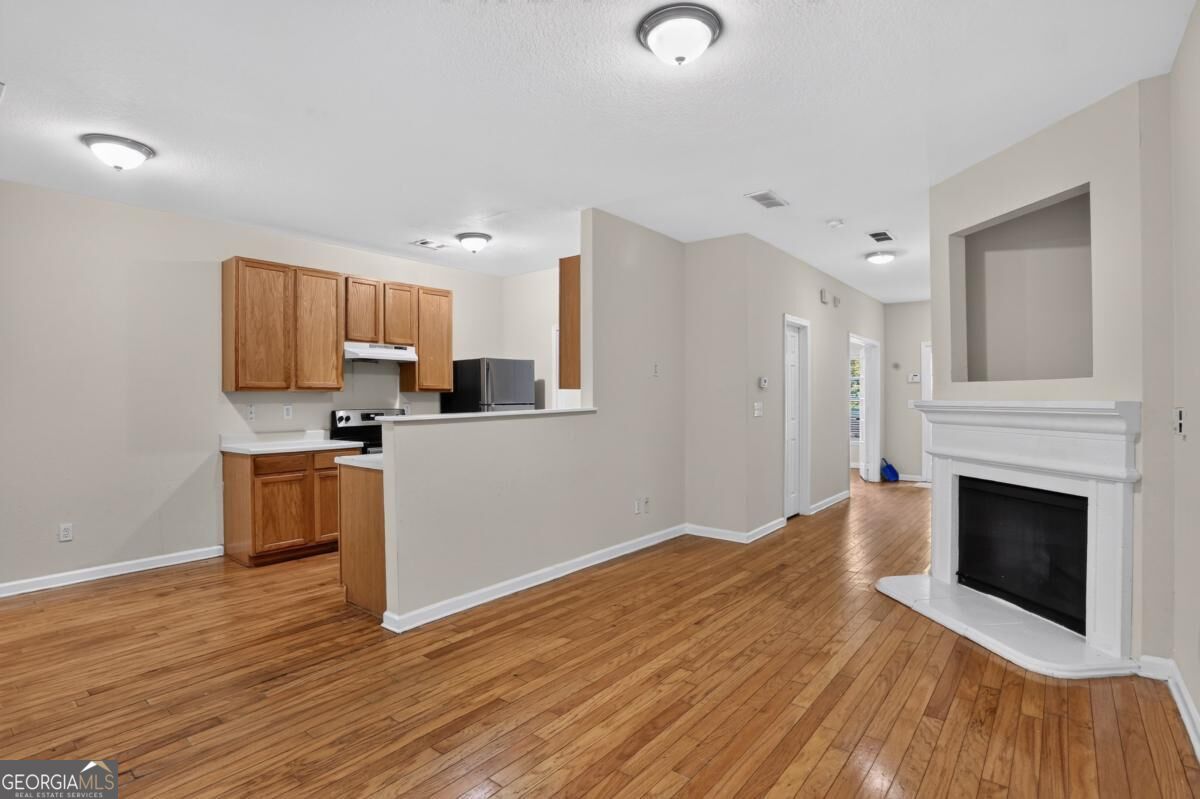 213 Brookview Drive Property Photo 6