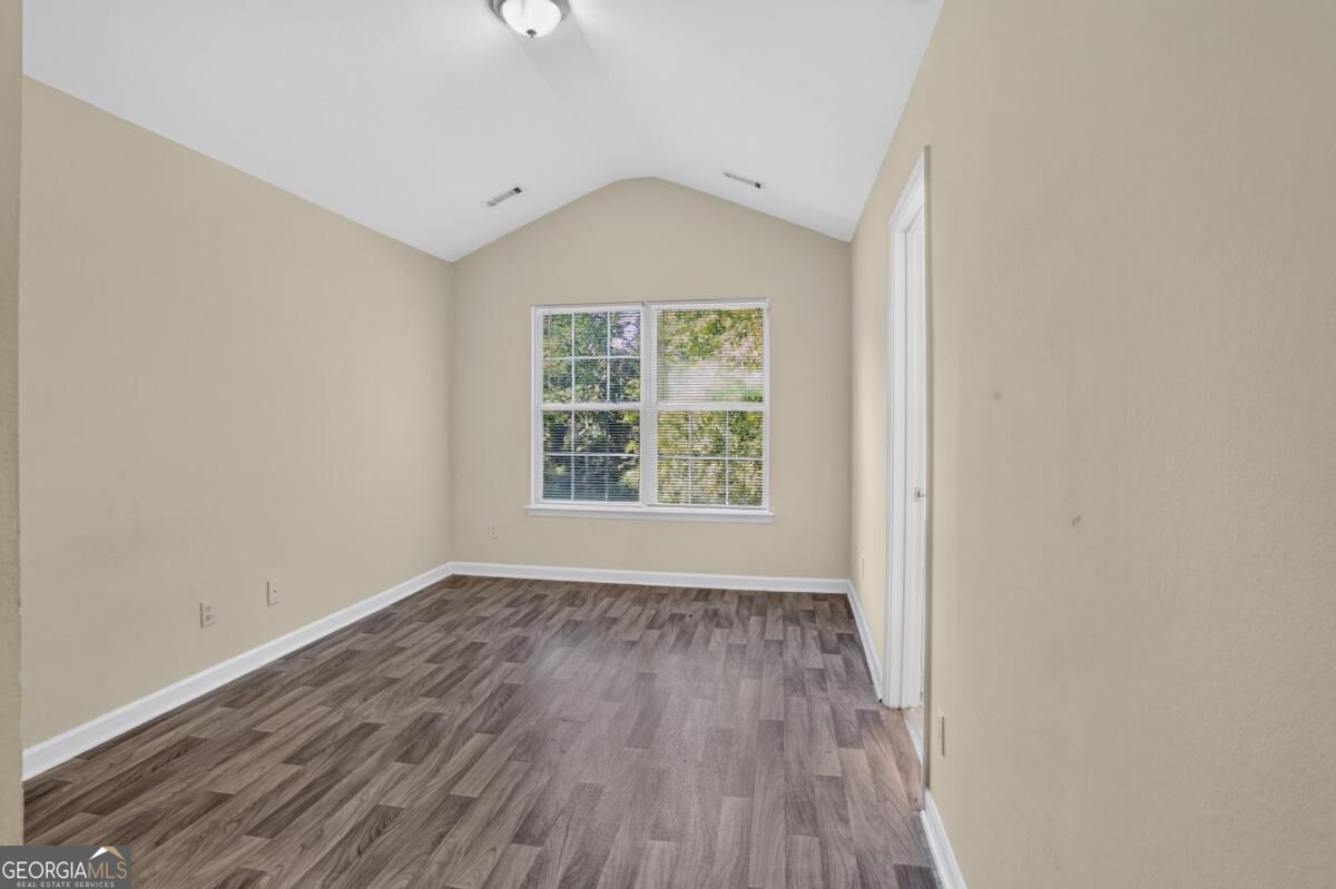 213 Brookview Drive Property Photo 11