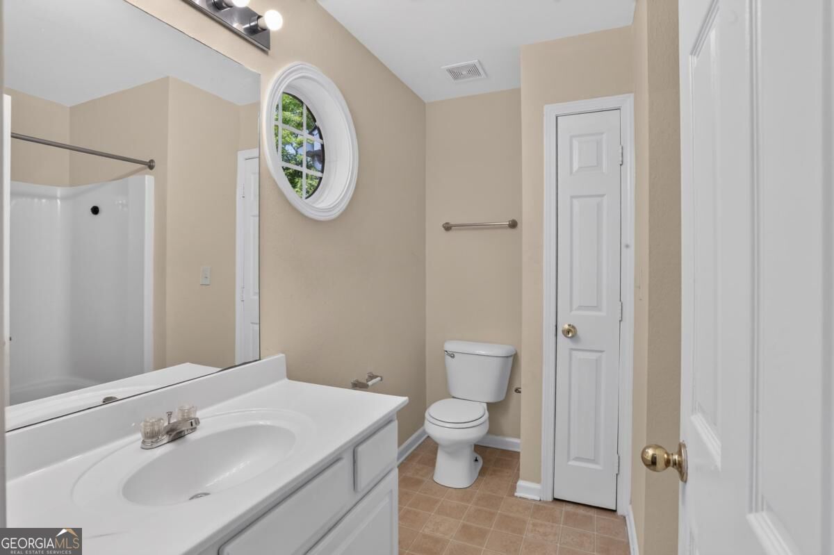 213 Brookview Drive Property Photo 13