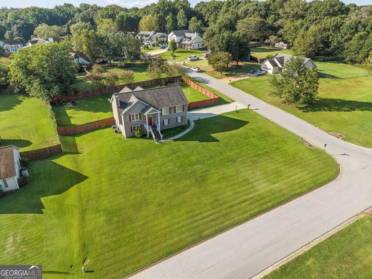 652 Thorn Brook Ridge Property Photo 4