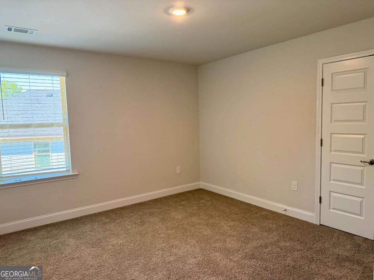 513 Creek Road Property Photo 16