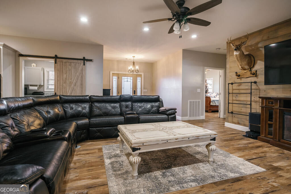 52 Ivy Ridge Court Property Photo 3
