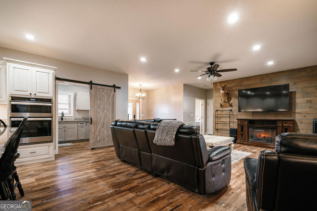 52 Ivy Ridge Court Property Photo 9