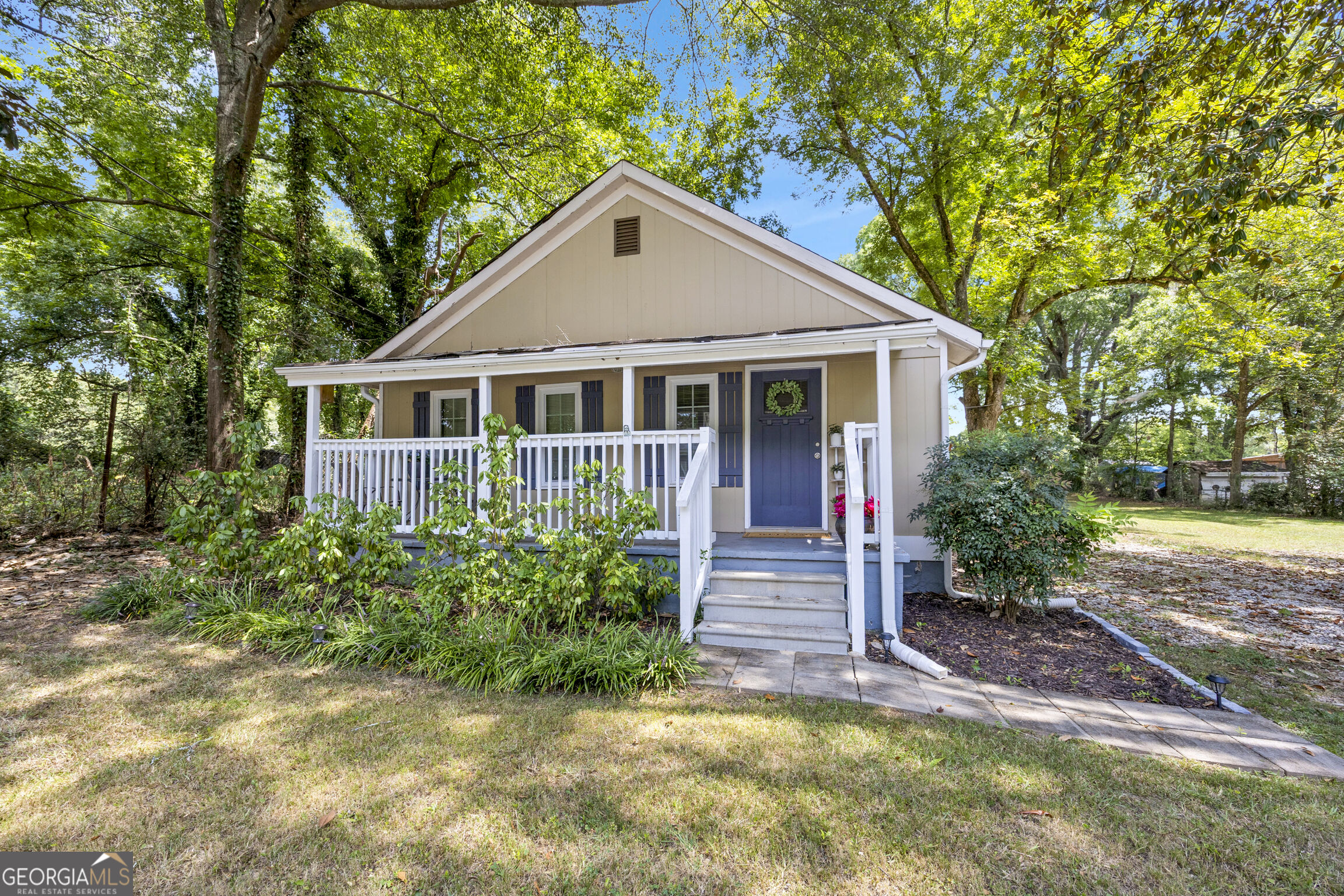411 Ash Street Property Photo 1