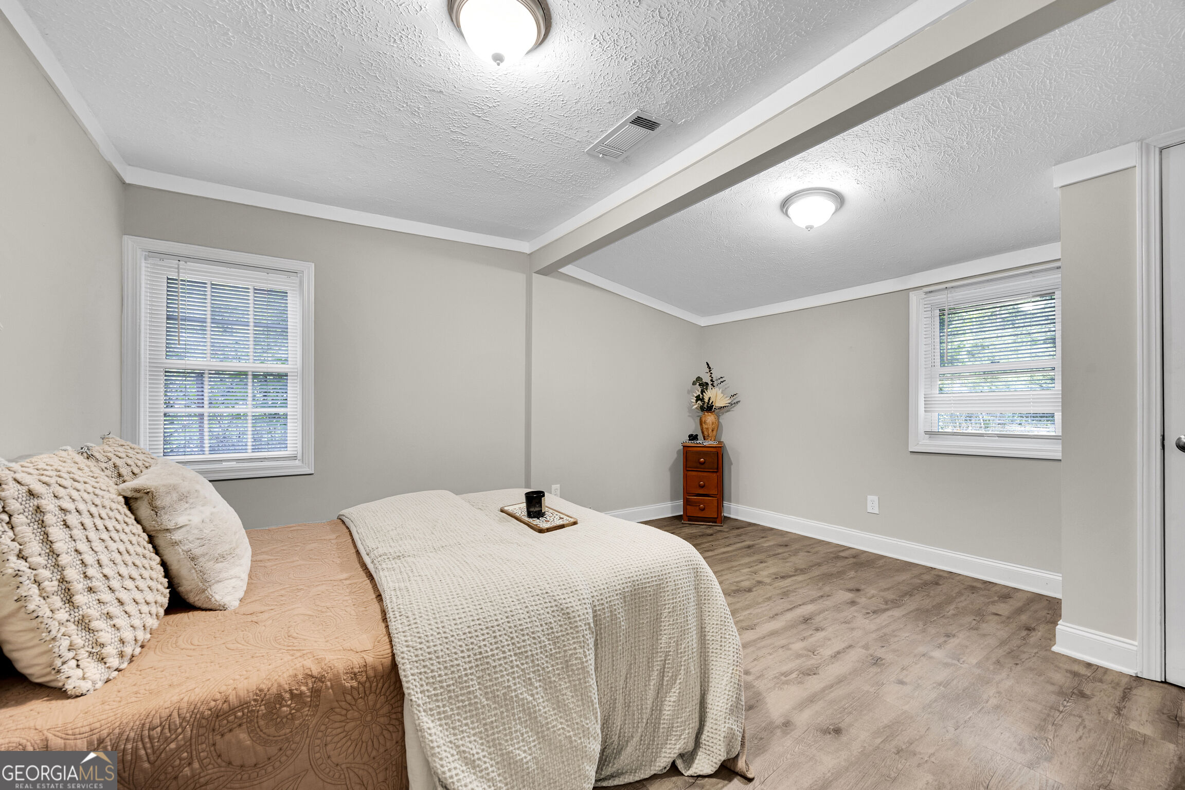 411 Ash Street Property Photo 12