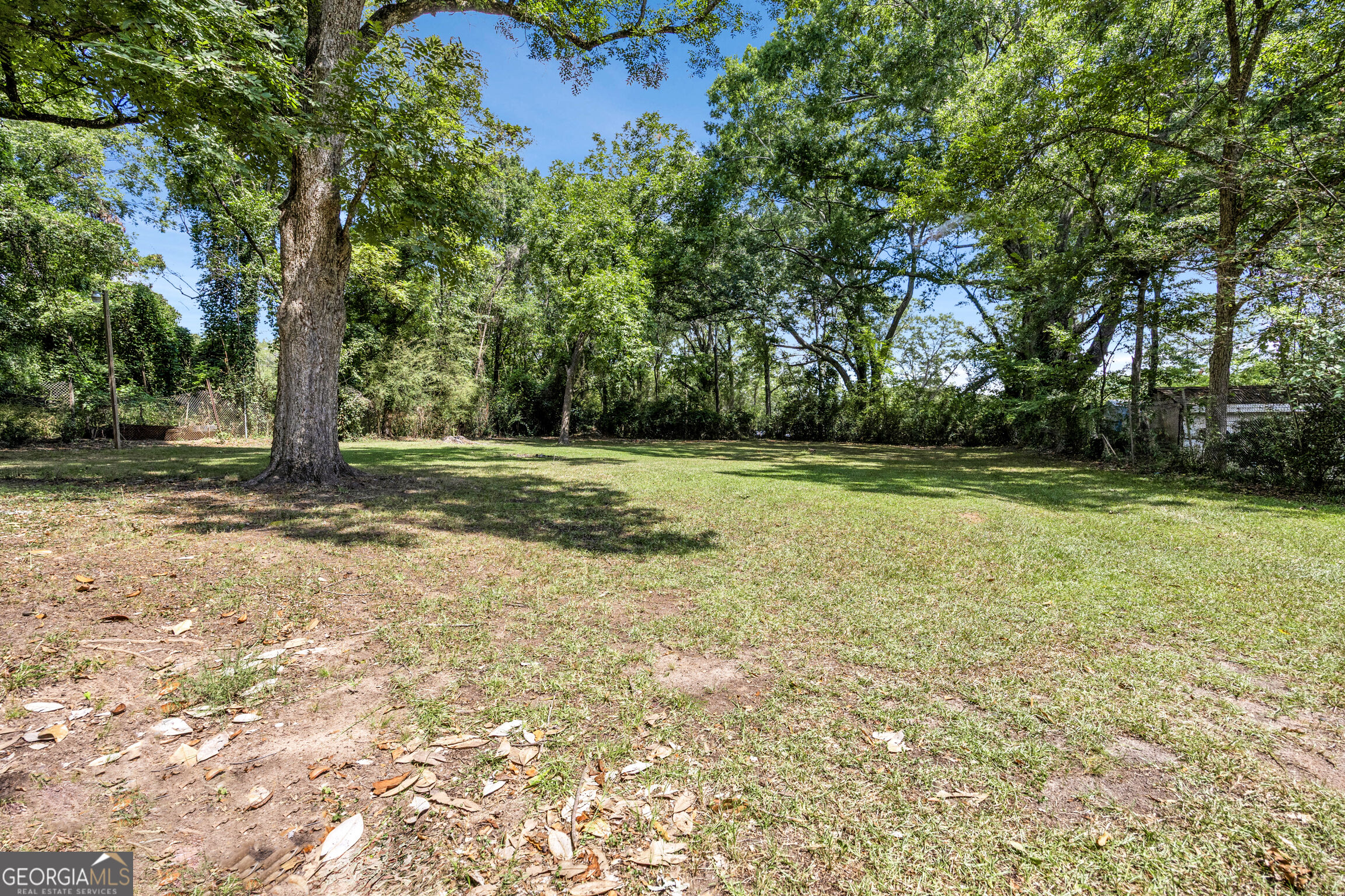 411 Ash Street Property Photo 17