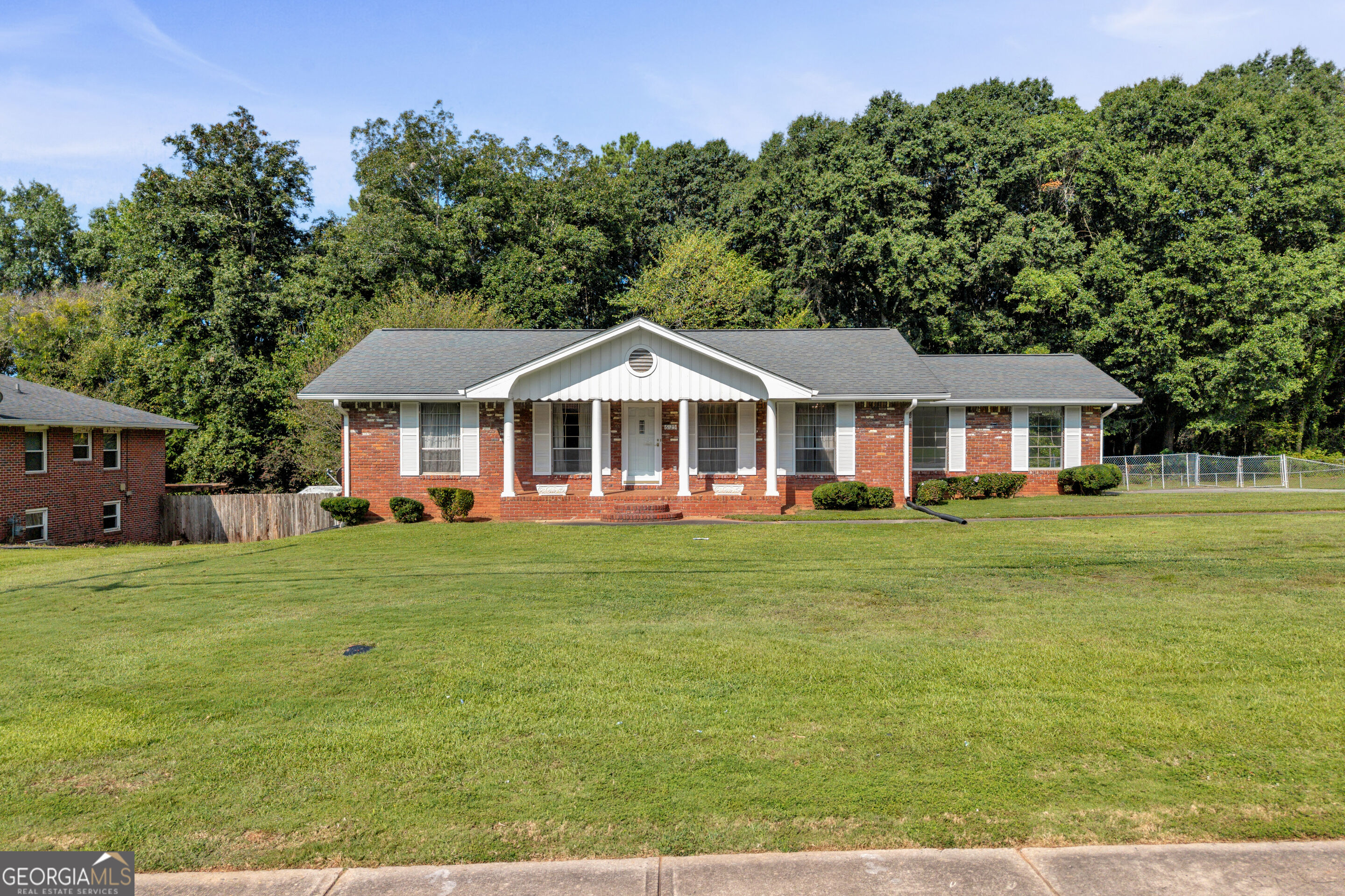 6125 Phillips Drive Property Photo 1