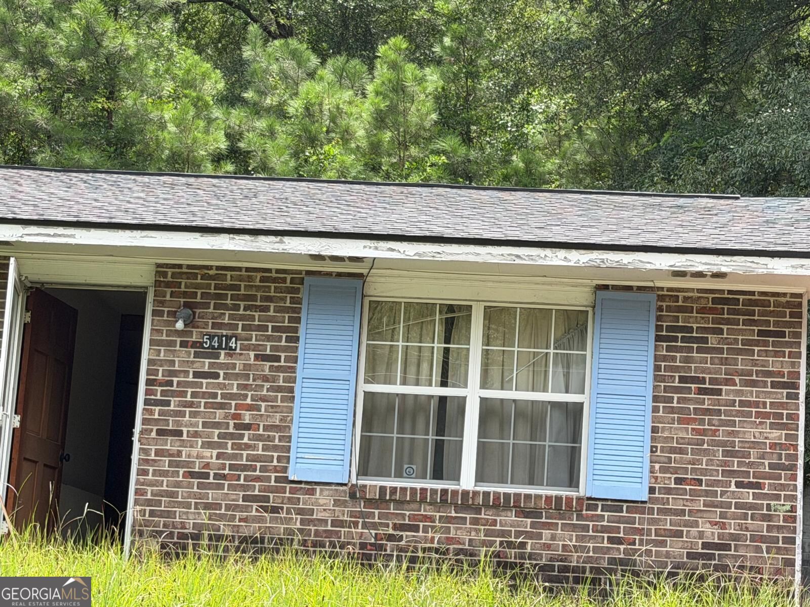 5414 Spencer Lane Property Photo 3
