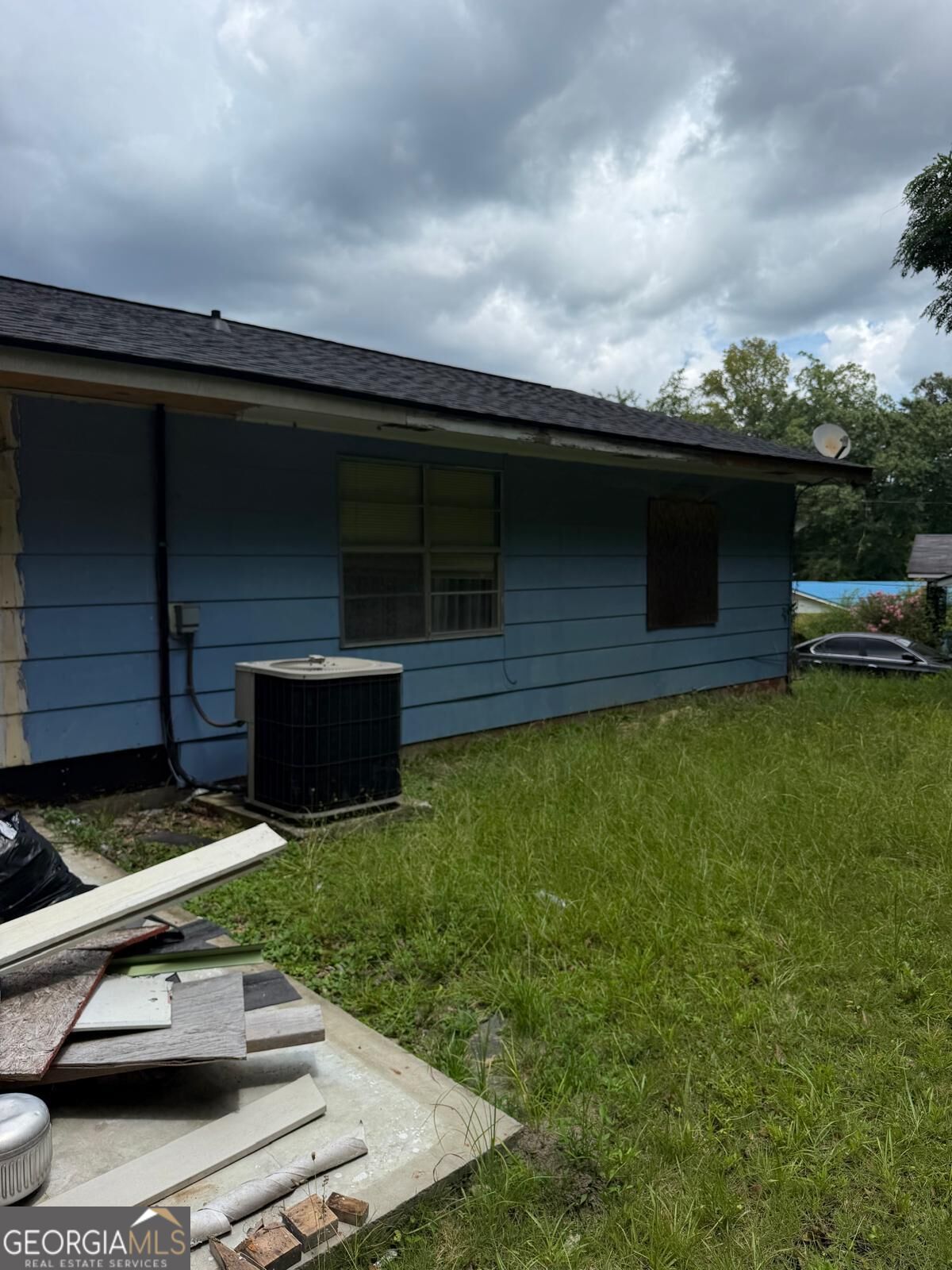 5414 Spencer Lane Property Photo 5