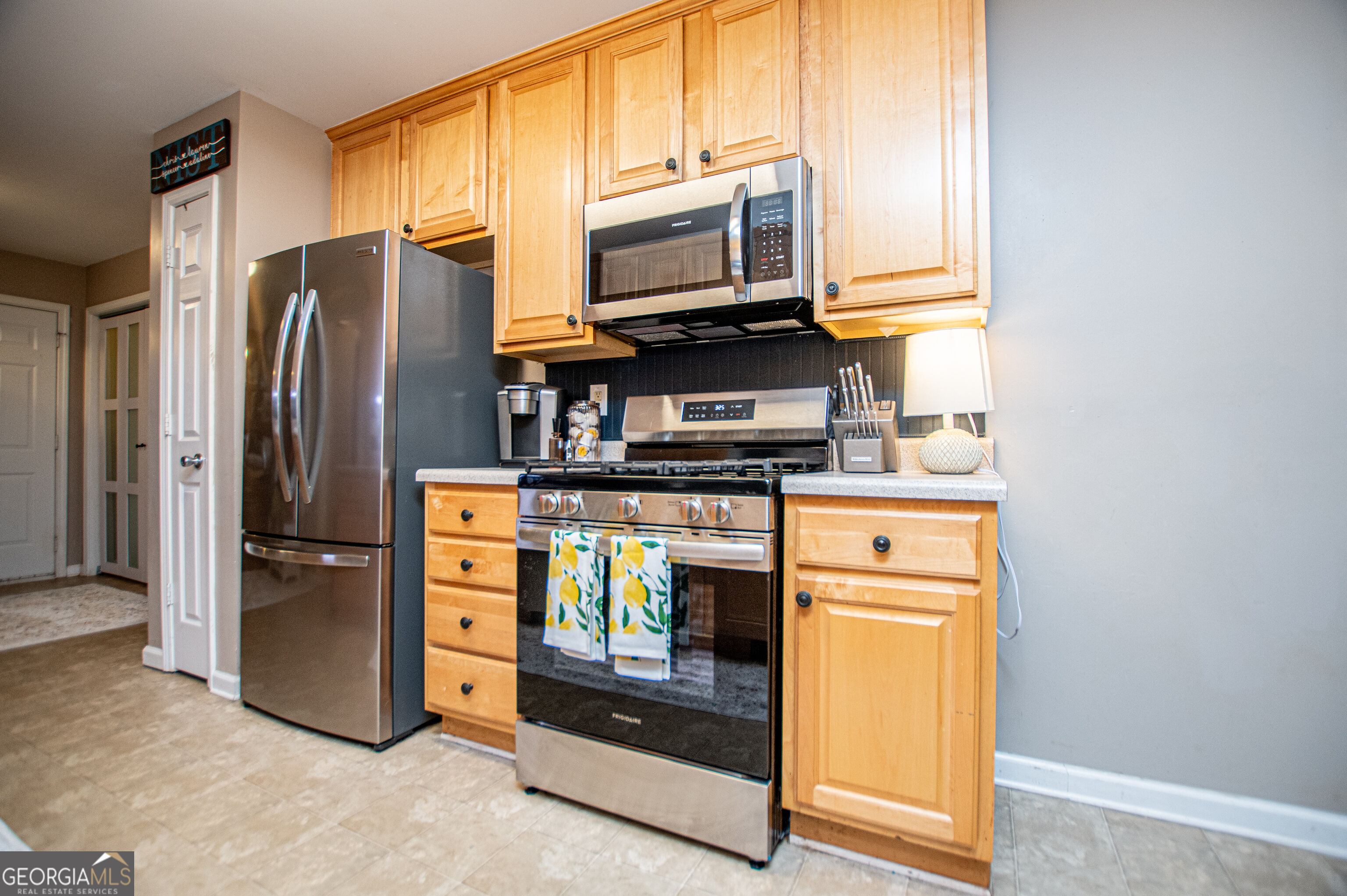 145 Garden Walk Property Photo 17