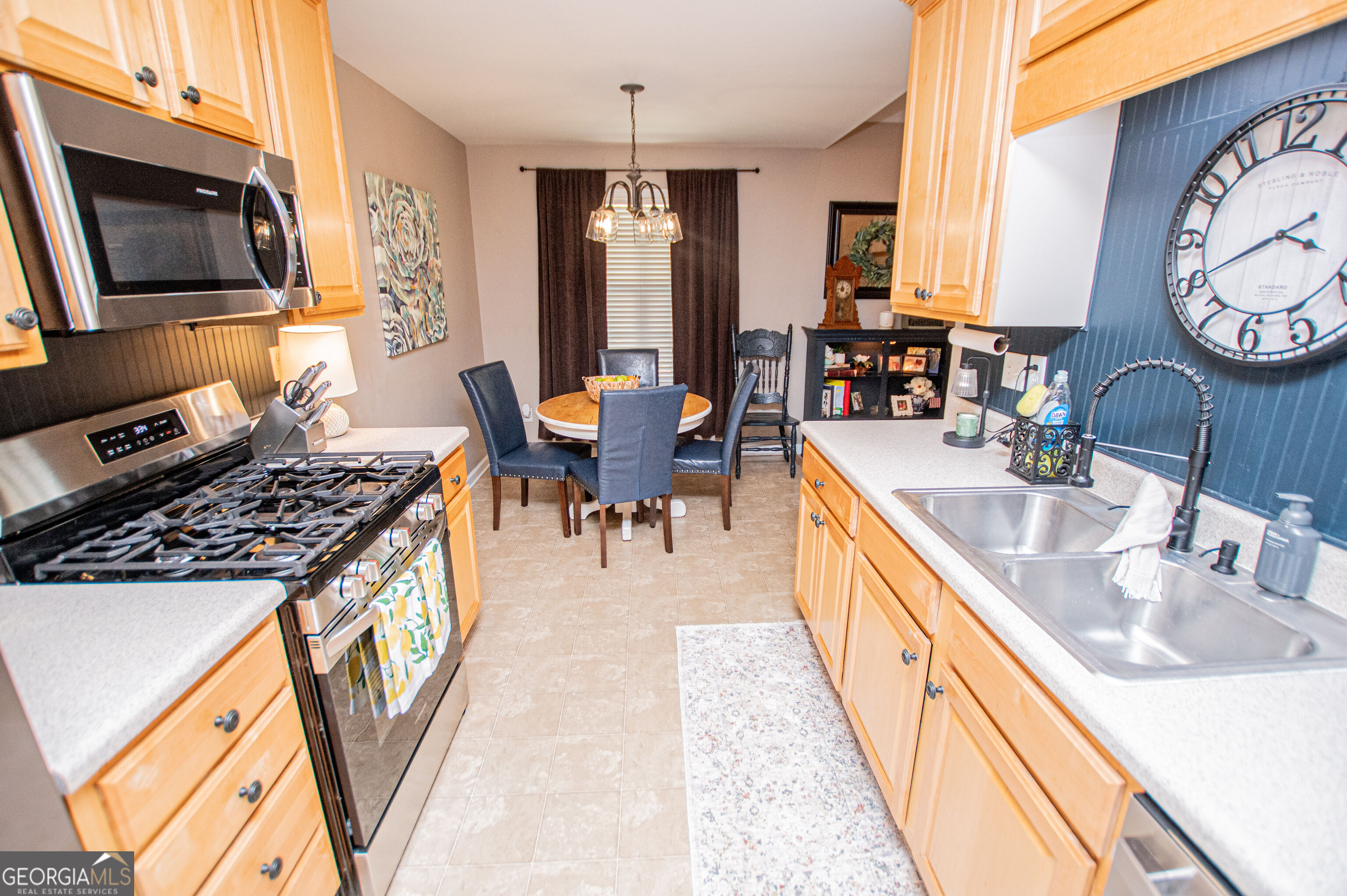 145 Garden Walk Property Photo 20