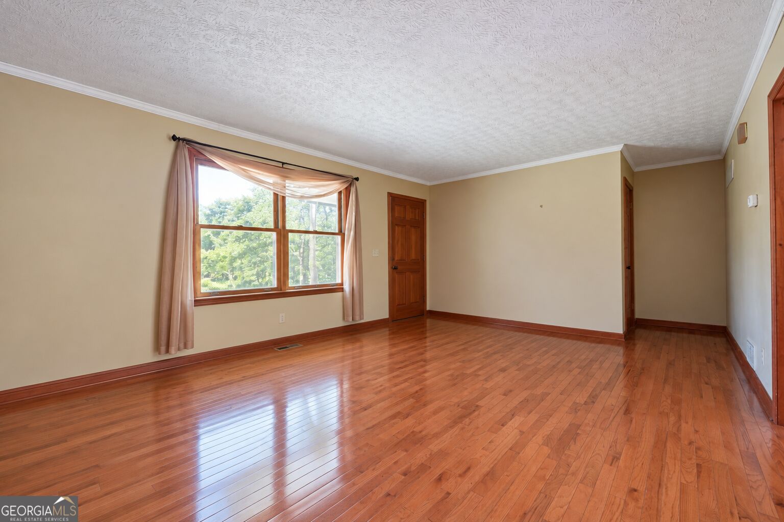 115 Price Drive W Property Photo 8